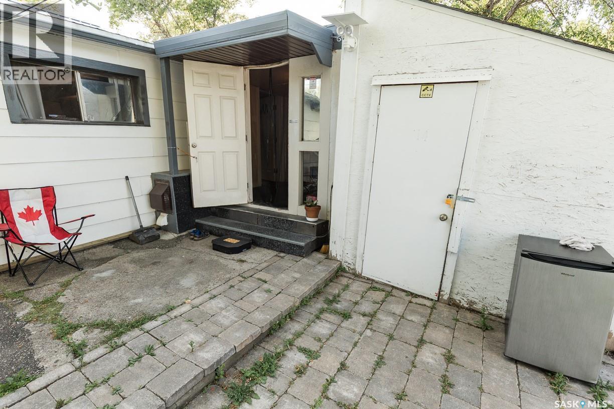 












626 Manitoba AVENUE

,
Kerrobert,




Saskatchewan
S0L1R0

