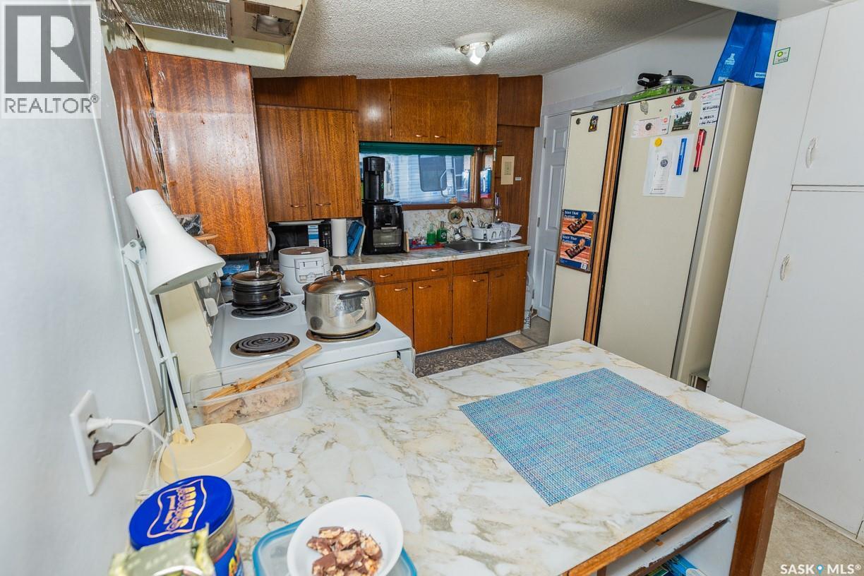 












626 Manitoba AVENUE

,
Kerrobert,




Saskatchewan
S0L1R0

