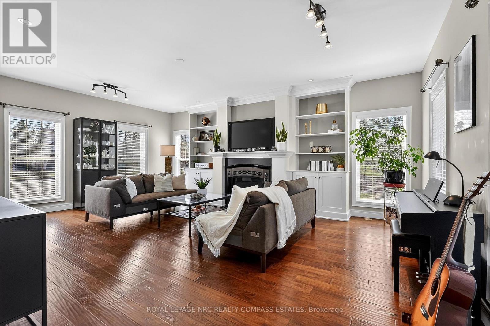 












17 MULBERRY LANE

,
Niagara-on-the-Lake (Virgil),




Ontario
L0S1J0

