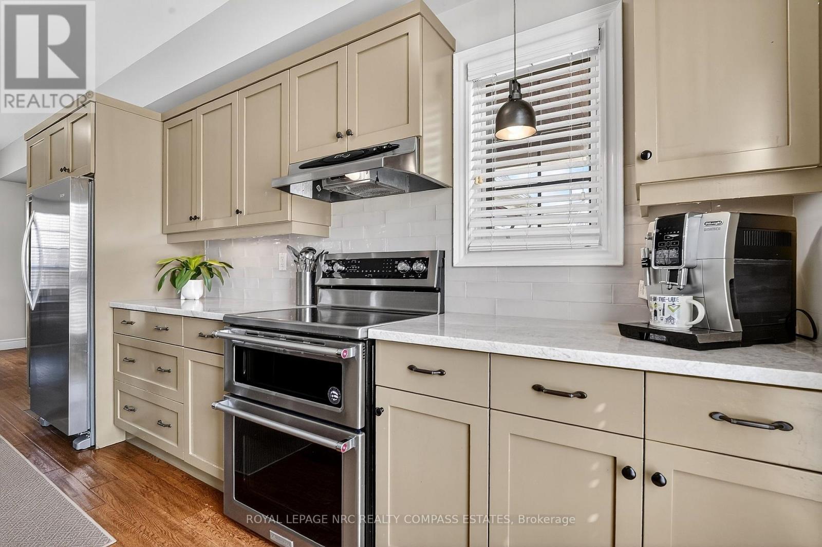 












17 MULBERRY LANE

,
Niagara-on-the-Lake (Virgil),




Ontario
L0S1J0

