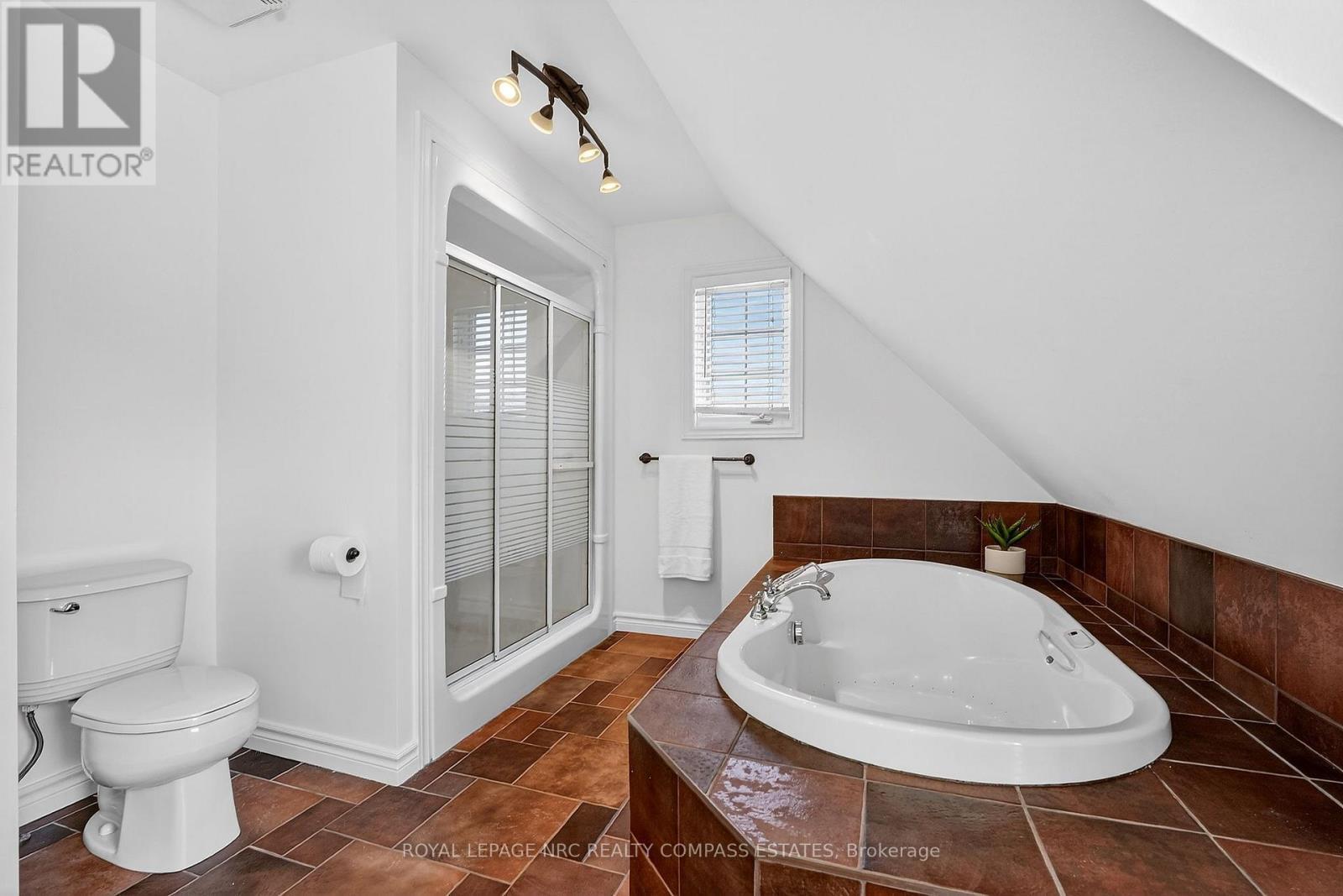 












17 MULBERRY LANE

,
Niagara-on-the-Lake (Virgil),




Ontario
L0S1J0

