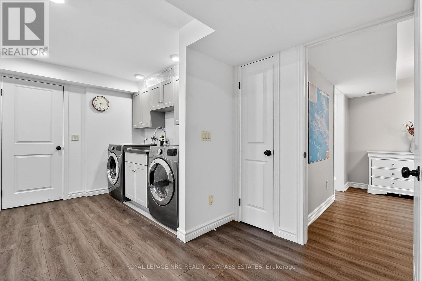 












17 MULBERRY LANE

,
Niagara-on-the-Lake (Virgil),




Ontario
L0S1J0

