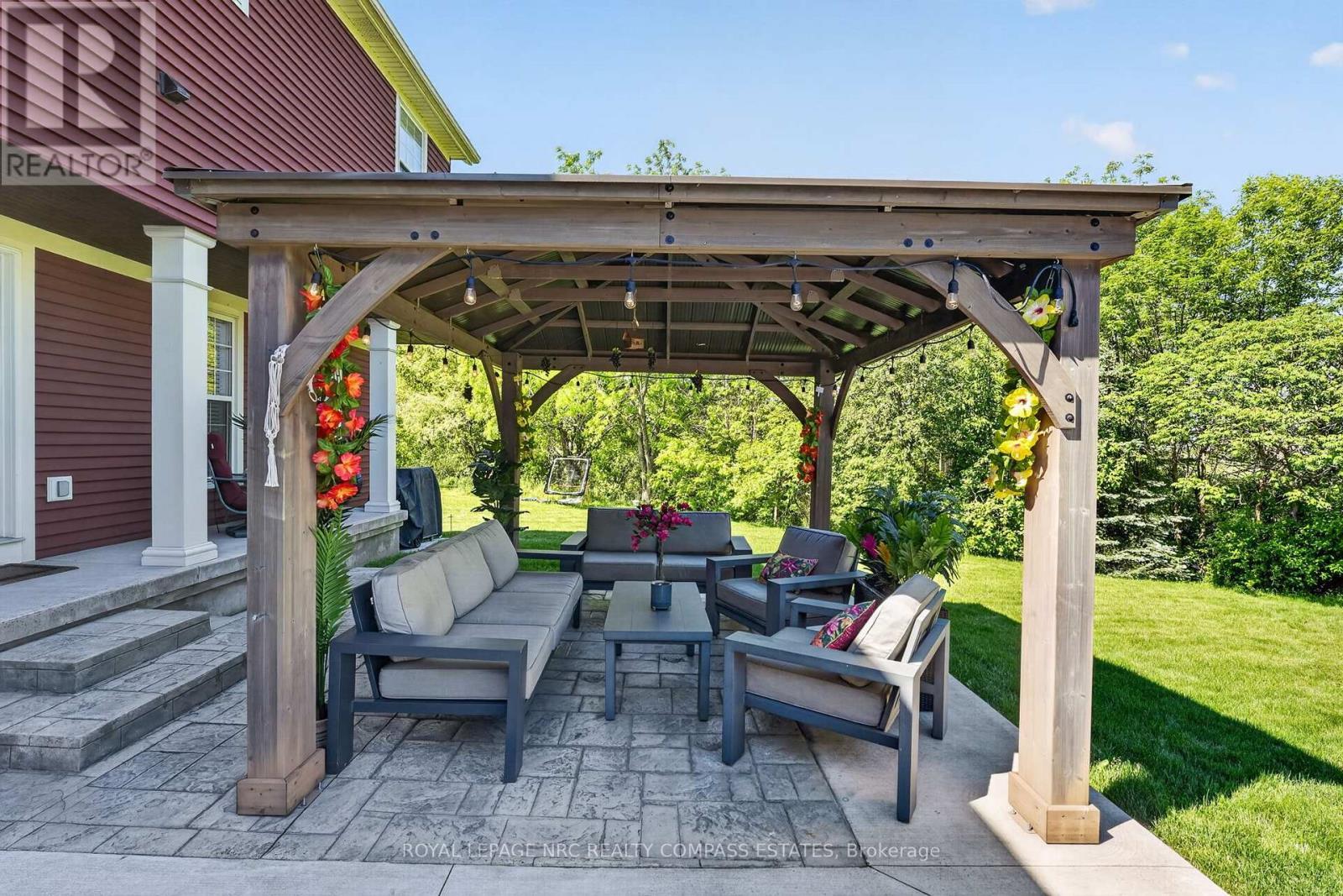 












17 MULBERRY LANE

,
Niagara-on-the-Lake (Virgil),




Ontario
L0S1J0

