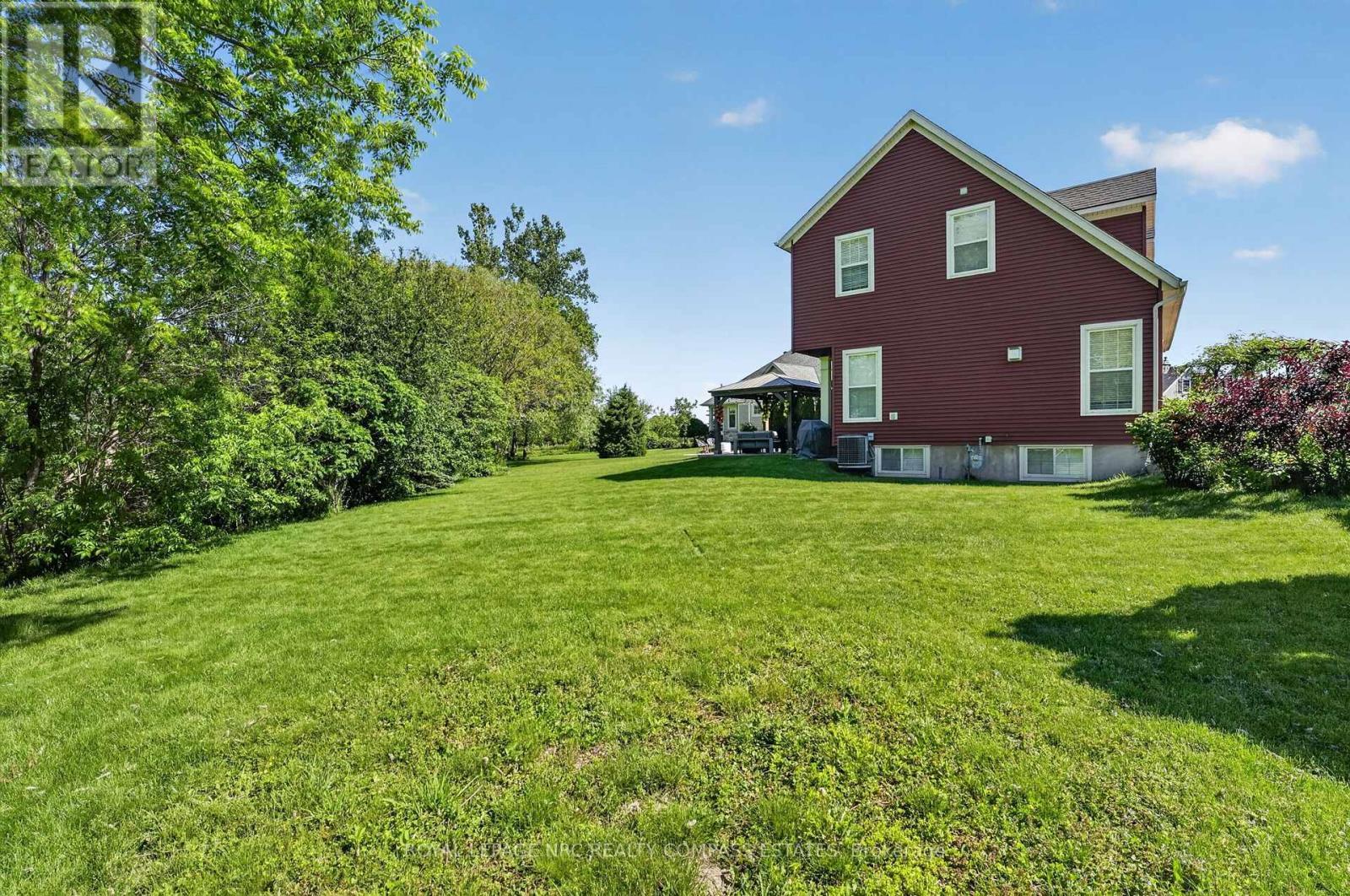 












17 MULBERRY LANE

,
Niagara-on-the-Lake (Virgil),




Ontario
L0S1J0


