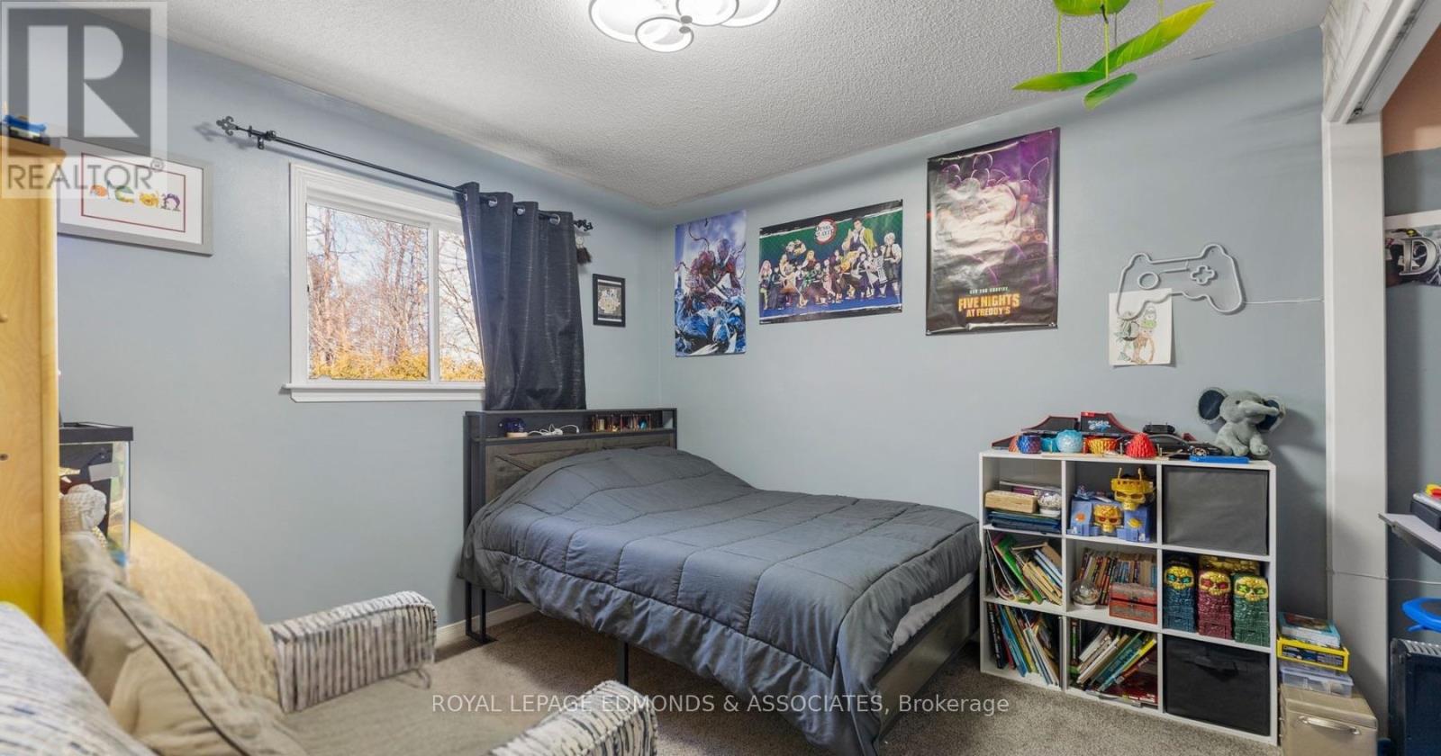












34 BAYSHORE DRIVE

,
Petawawa,




Ontario
K8H3R7


