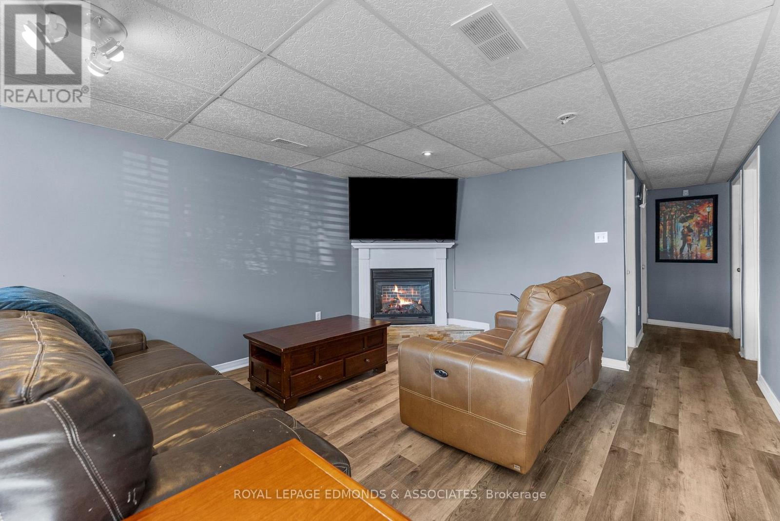 












34 BAYSHORE DRIVE

,
Petawawa,




Ontario
K8H3R7

