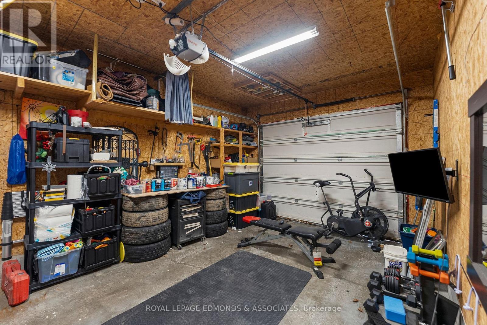 












34 BAYSHORE DRIVE

,
Petawawa,




Ontario
K8H3R7

