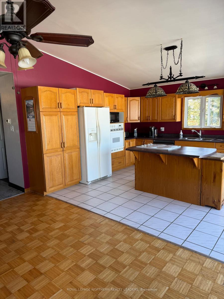 












1143 DOUGLAS ROAD N

,
Iroquois Falls,




Ontario
P0K1G0

