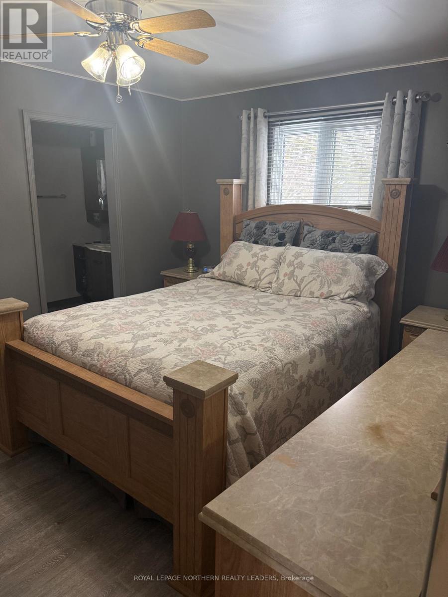 












1143 DOUGLAS ROAD N

,
Iroquois Falls,




Ontario
P0K1G0

