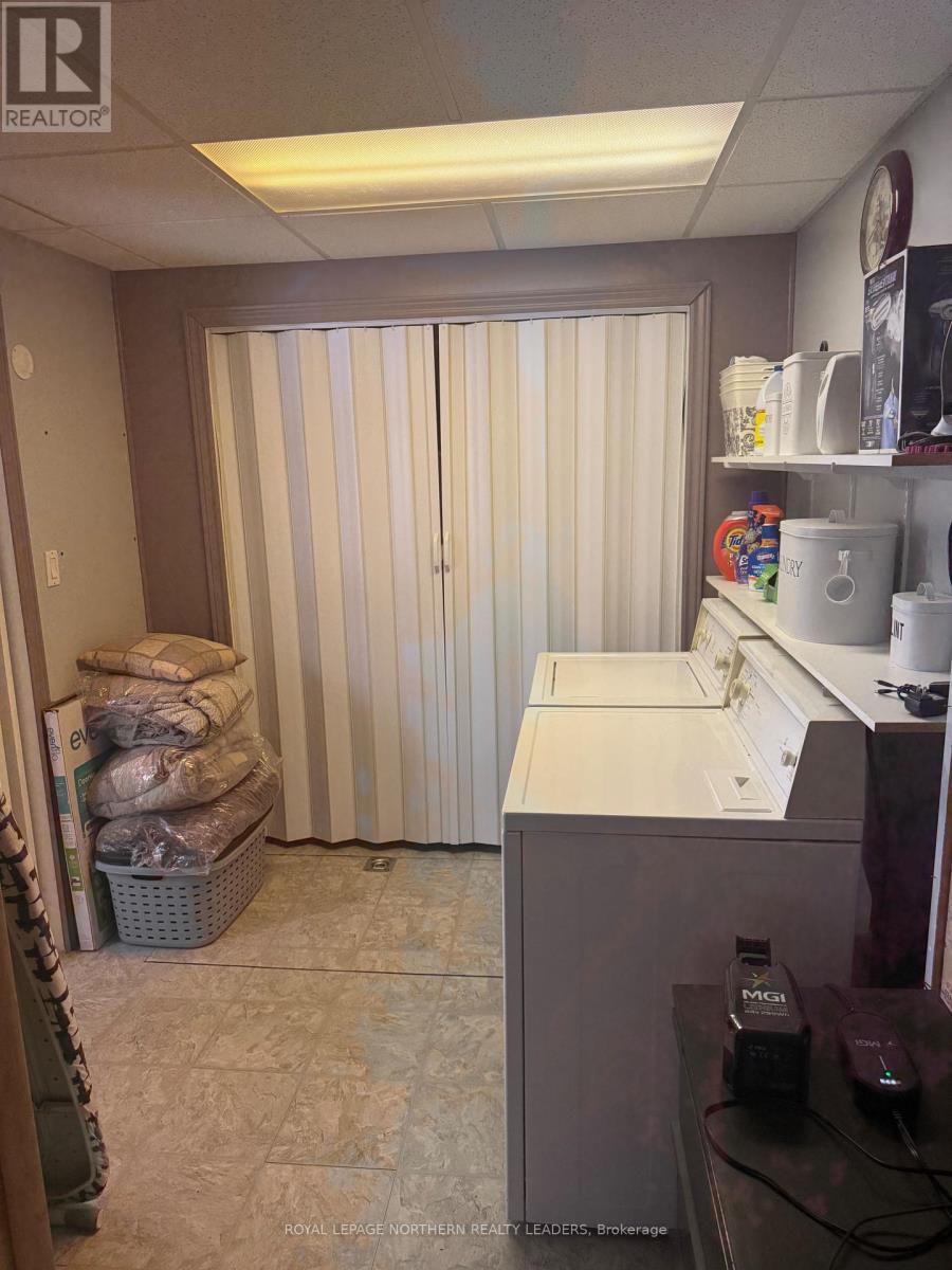 












1143 DOUGLAS ROAD N

,
Iroquois Falls,




Ontario
P0K1G0

