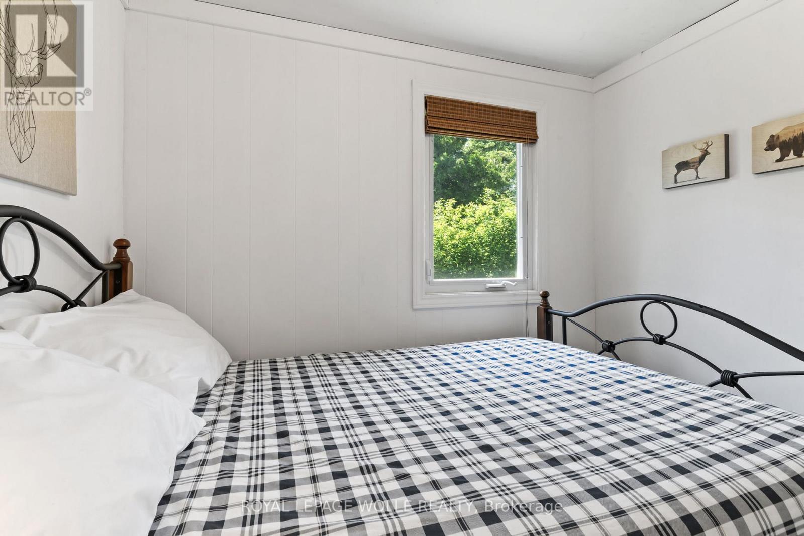 












282 WIDGEON COVE ROAD

,
Northern Bruce Peninsula,




Ontario
N0H2T0

