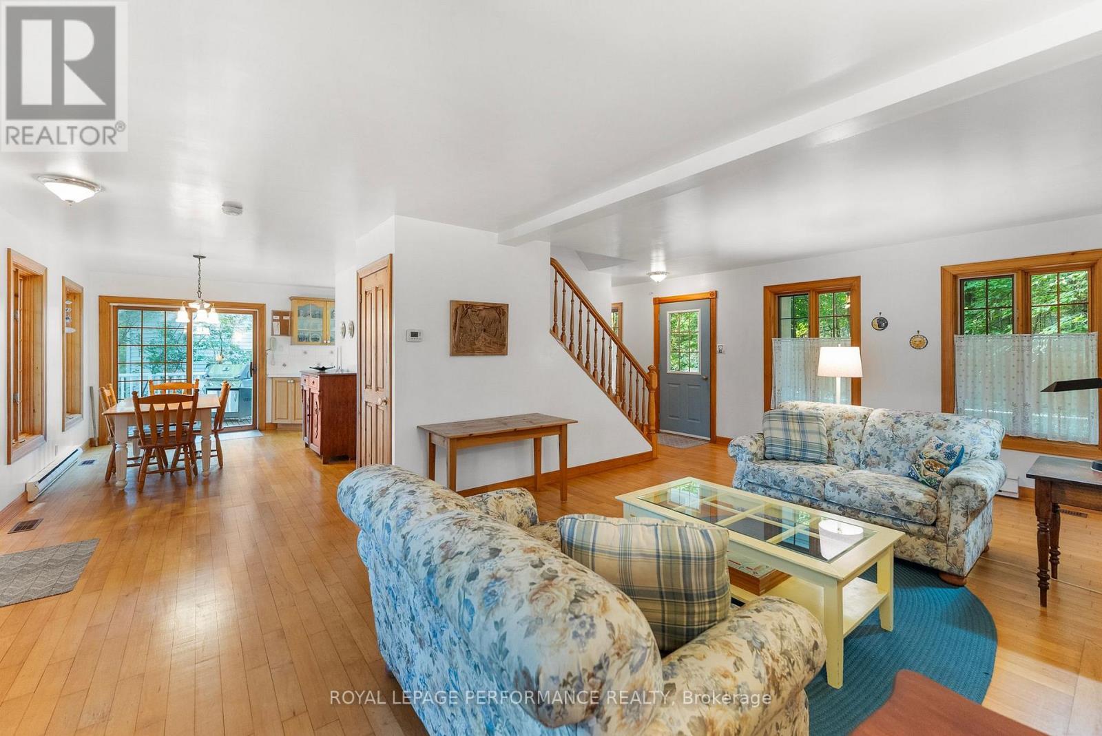 












82 ROSEBRUGH ROAD

,
Greater Madawaska,




Ontario
K7V3Z9

