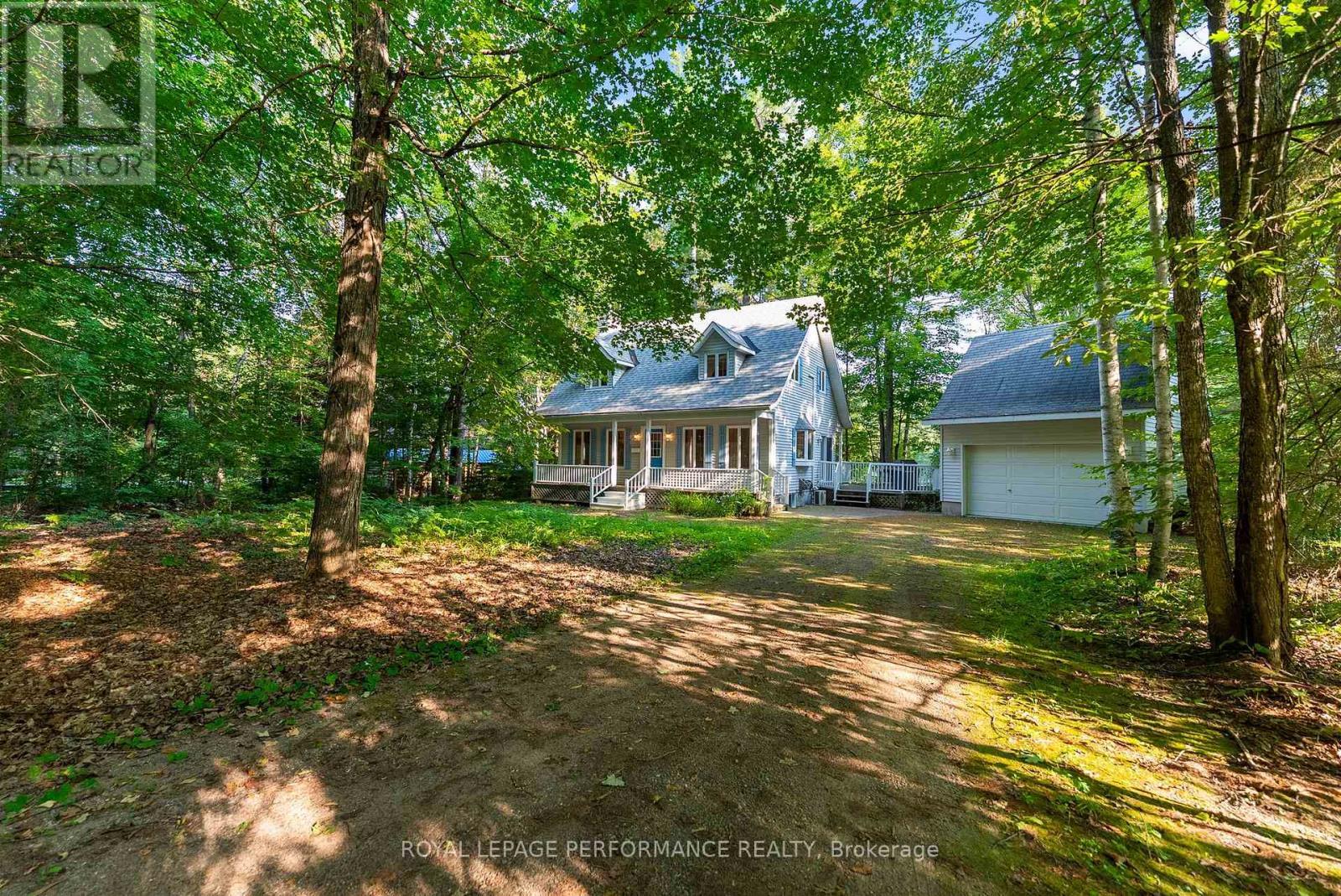 












82 ROSEBRUGH ROAD

,
Greater Madawaska,




Ontario
K7V3Z9

