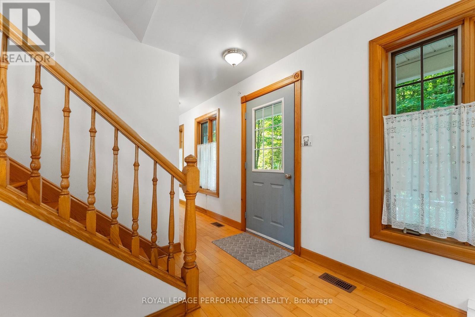 












82 ROSEBRUGH ROAD

,
Greater Madawaska,




Ontario
K7V3Z9

