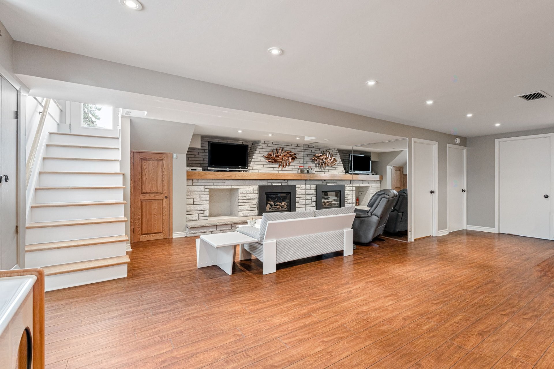 









432


Rue de Fontainebleau N.

,
Longueuil (Le Vieux-Longueuil),




QC
J4L2W5

