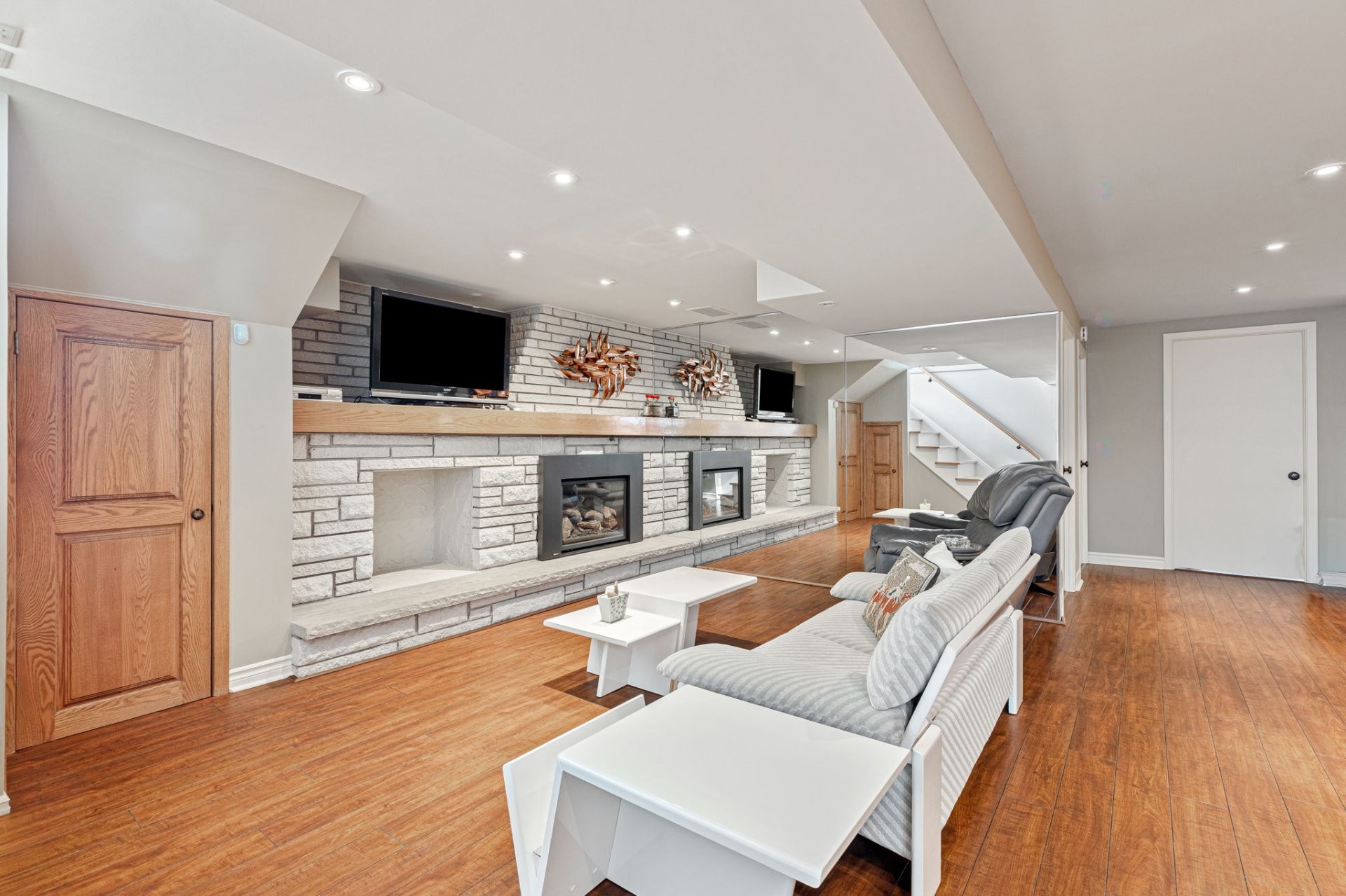









432


Rue de Fontainebleau N.

,
Longueuil (Le Vieux-Longueuil),




QC
J4L2W5

