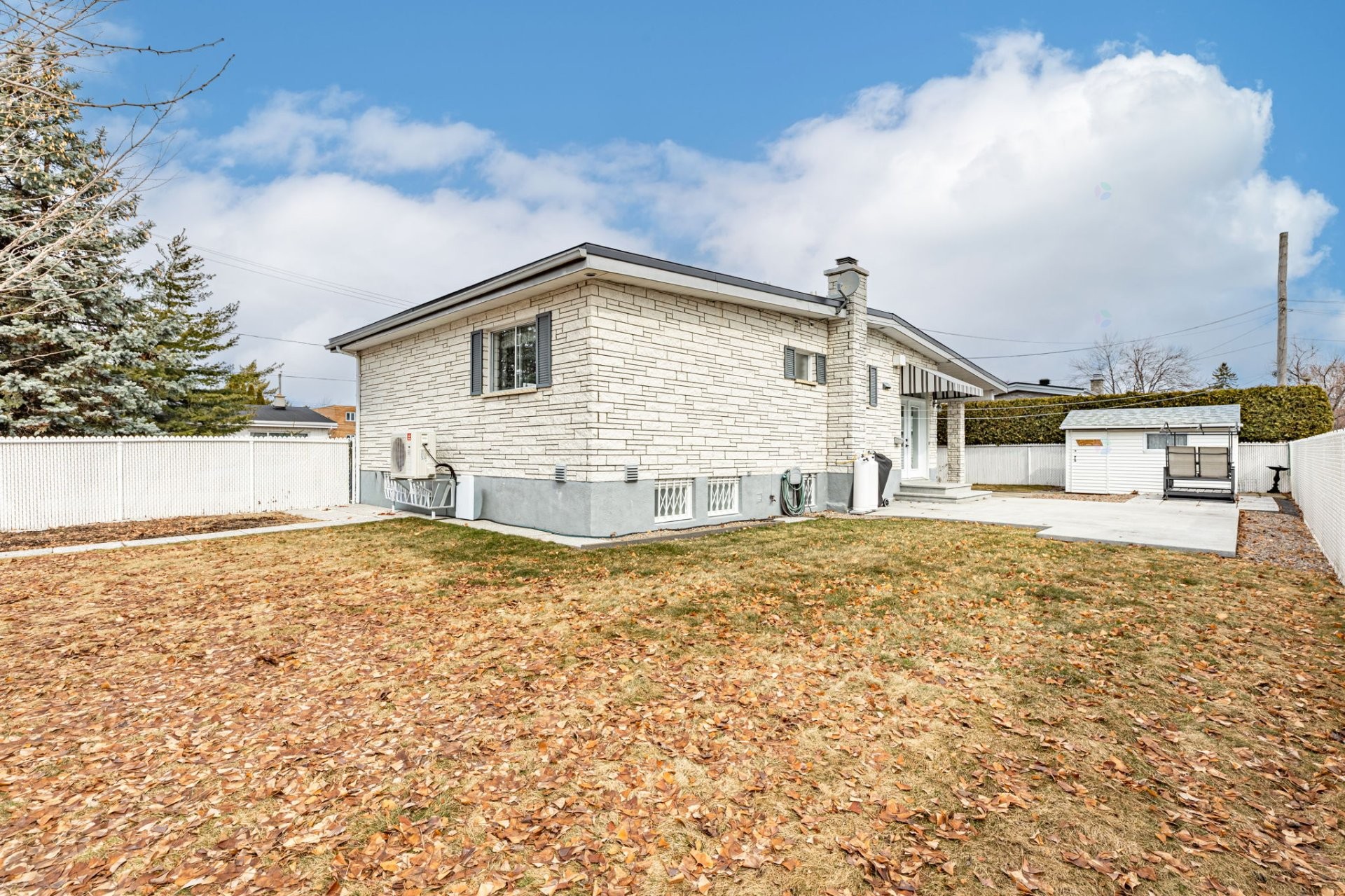 









432


Rue de Fontainebleau N.

,
Longueuil (Le Vieux-Longueuil),




QC
J4L2W5


