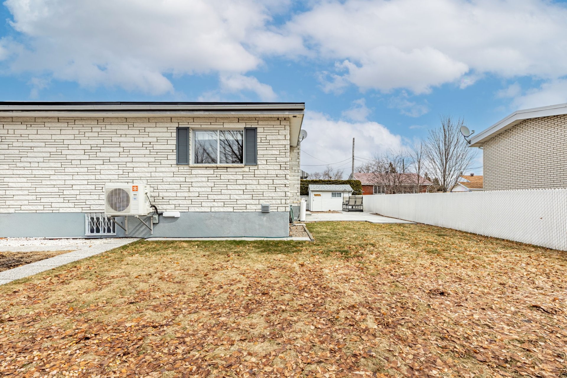 









432


Rue de Fontainebleau N.

,
Longueuil (Le Vieux-Longueuil),




QC
J4L2W5

