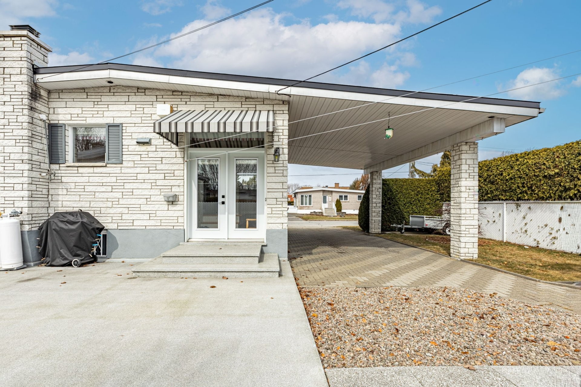 









432


Rue de Fontainebleau N.

,
Longueuil (Le Vieux-Longueuil),




QC
J4L2W5

