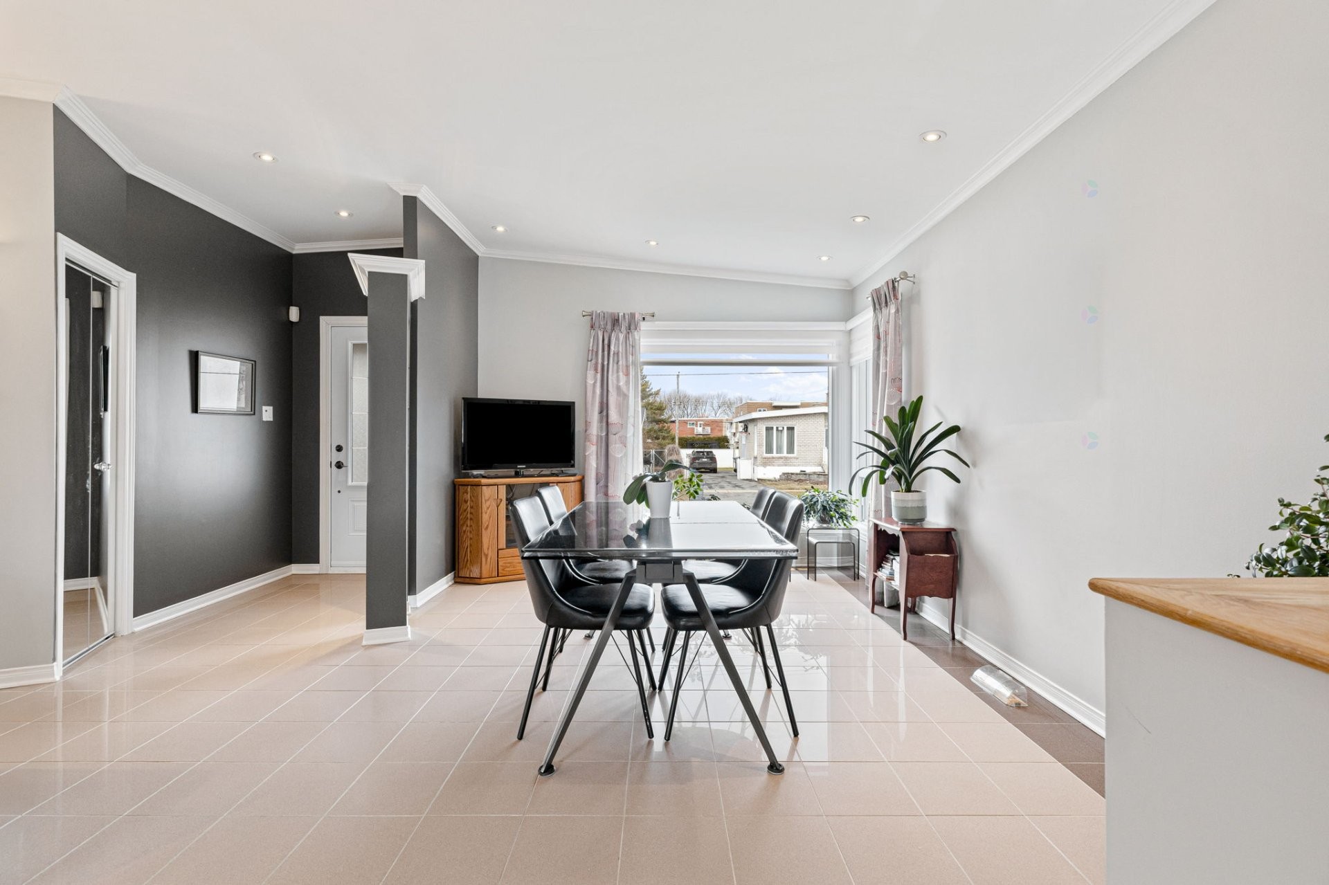 









432


Rue de Fontainebleau N.

,
Longueuil (Le Vieux-Longueuil),




QC
J4L2W5

