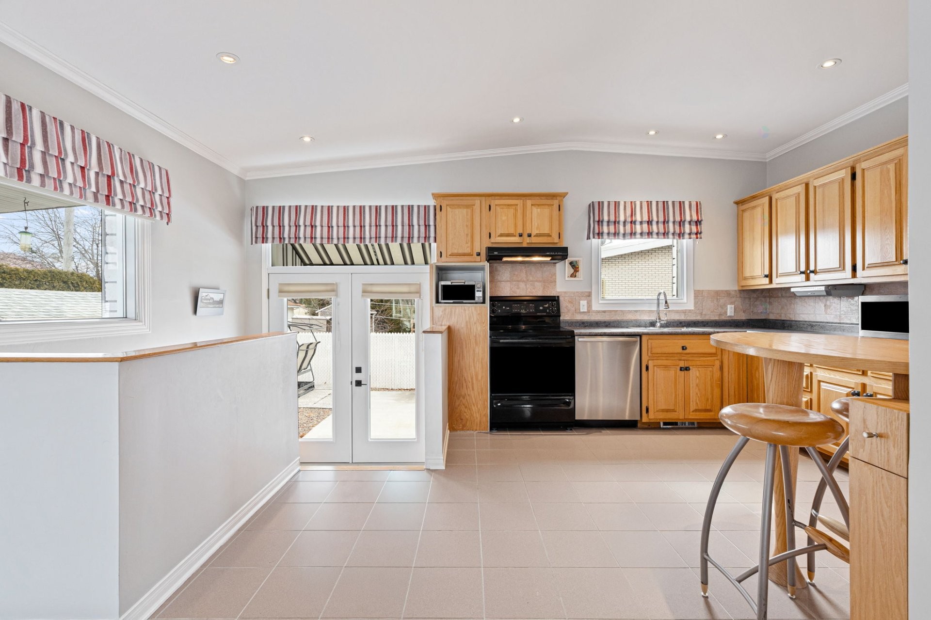 









432


Rue de Fontainebleau N.

,
Longueuil (Le Vieux-Longueuil),




QC
J4L2W5

