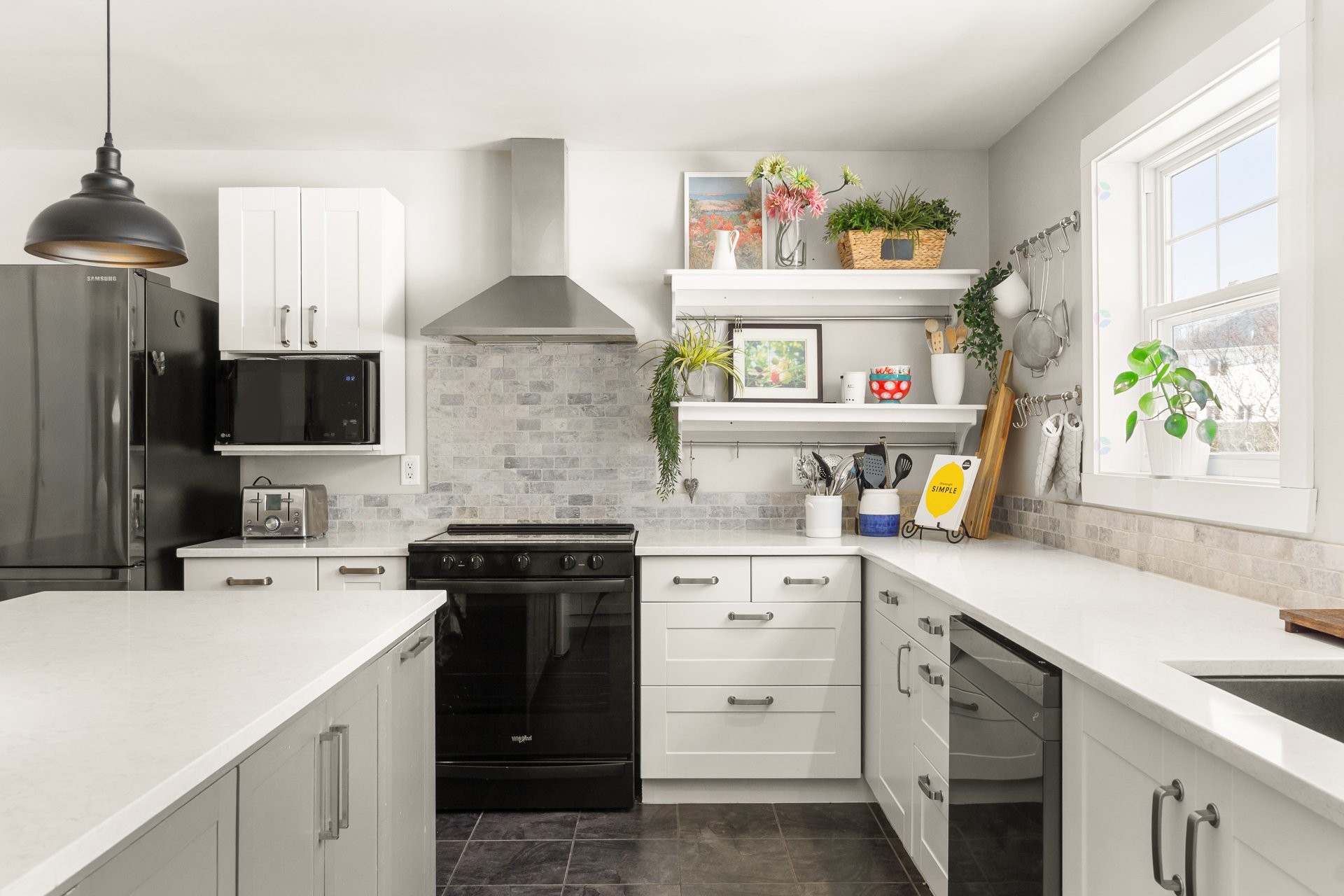 









200


Rue Michel-Lemay

,
Trois-Rivières,




QC
G8W2A4

