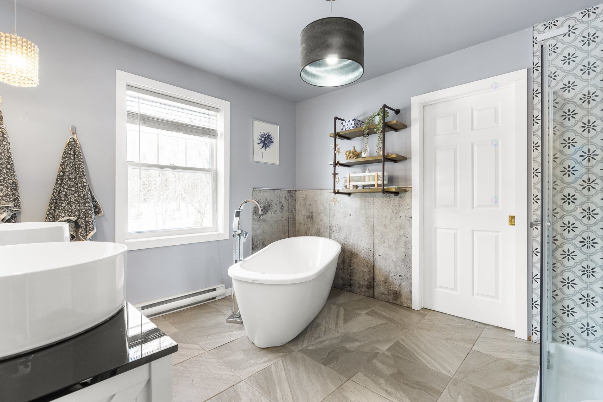 









200


Rue Michel-Lemay

,
Trois-Rivières,




QC
G8W2A4

