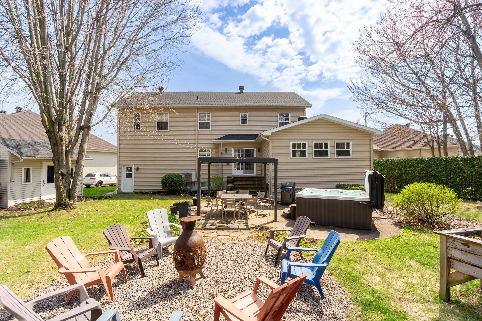 









200


Rue Michel-Lemay

,
Trois-Rivières,




QC
G8W2A4

