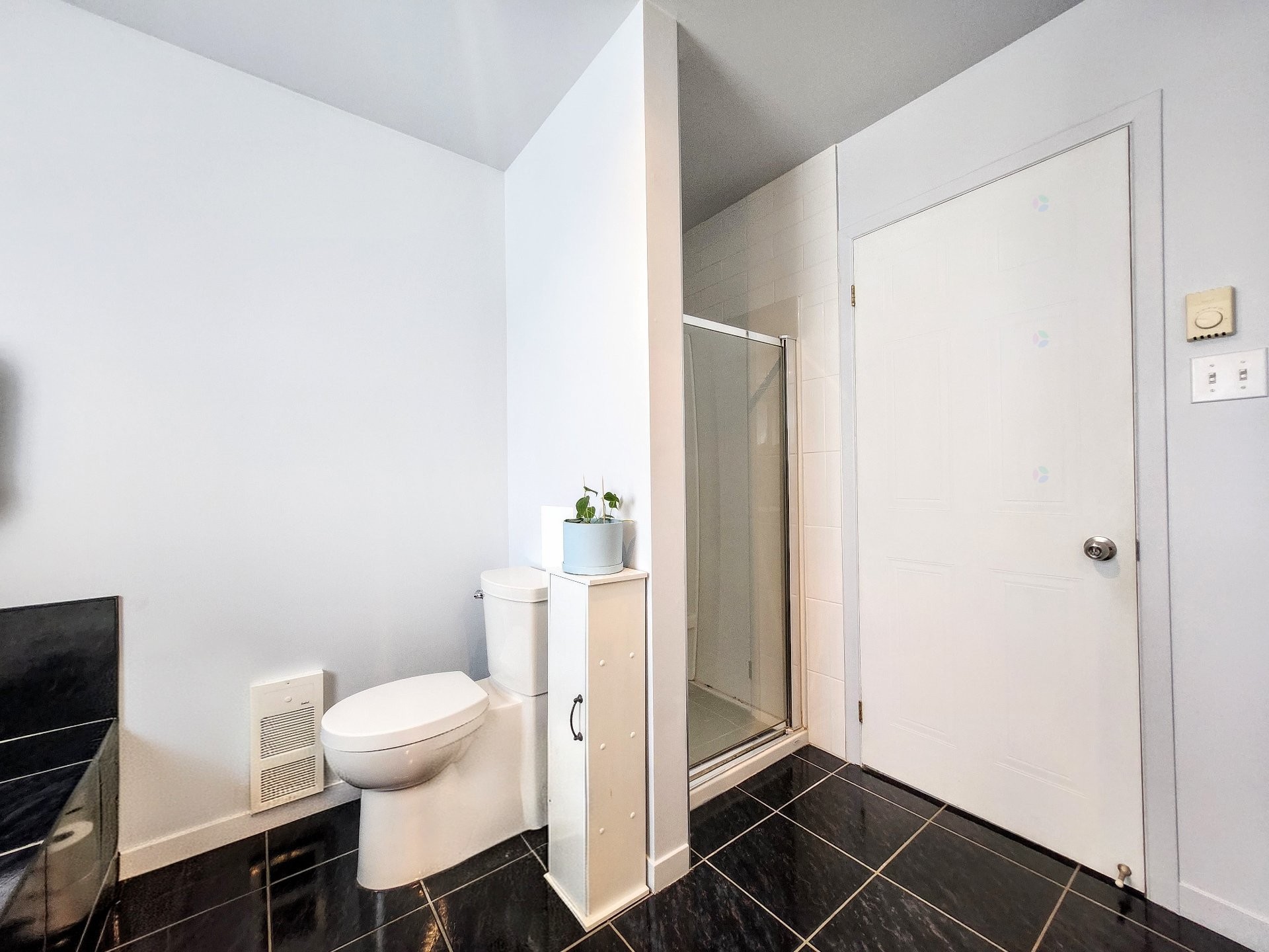 









3875


Rue Philibert-Dumas

,
Shawinigan,




QC
G9P5E6

