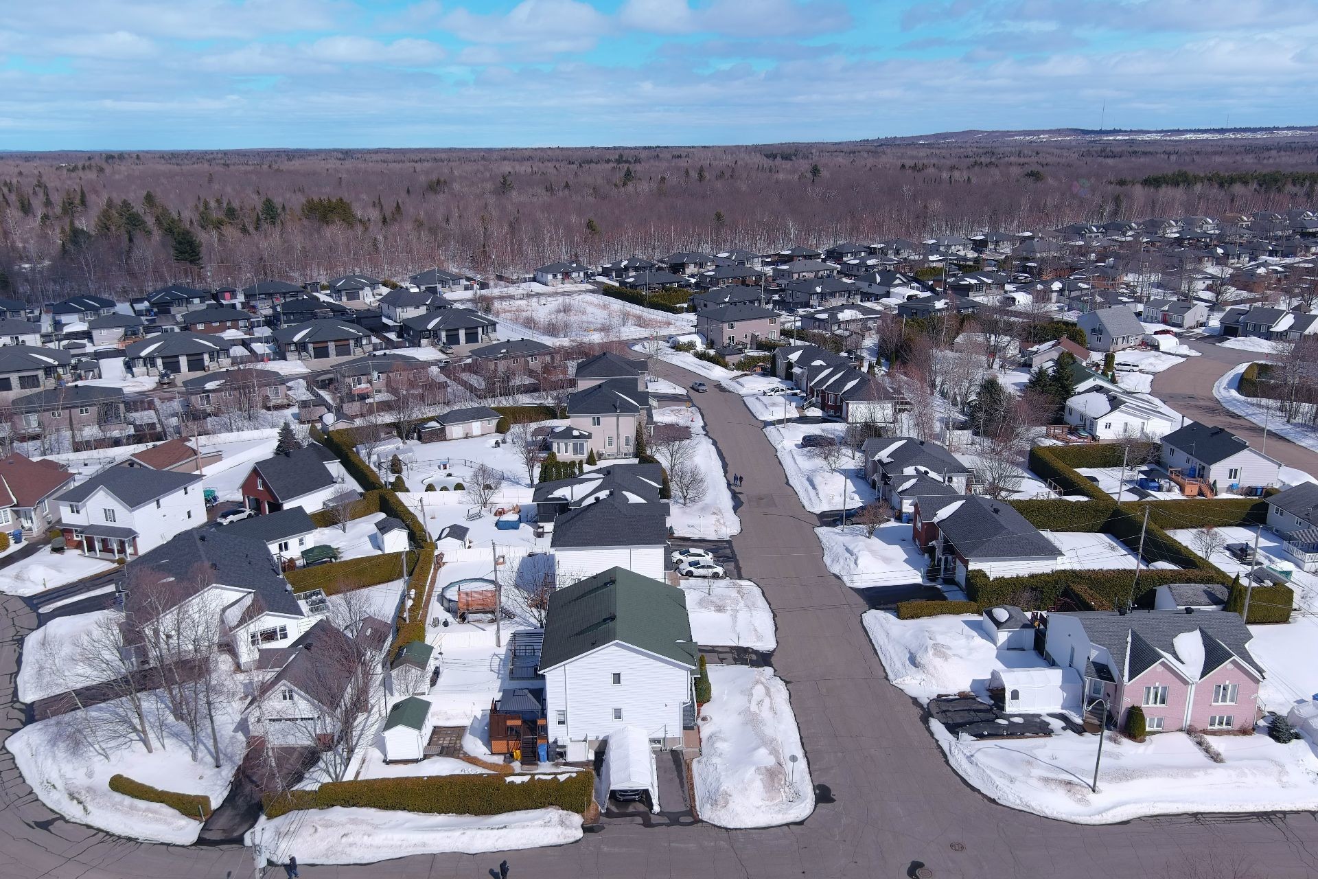 









3875


Rue Philibert-Dumas

,
Shawinigan,




QC
G9P5E6

