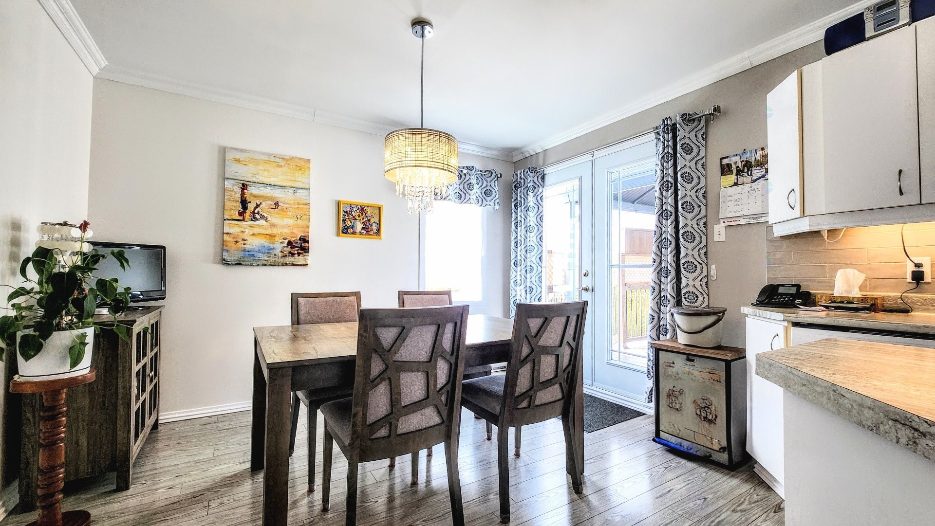 









3875


Rue Philibert-Dumas

,
Shawinigan,




QC
G9P5E6

