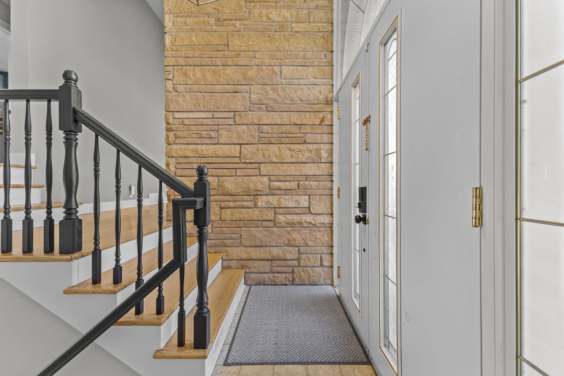 









160


Hampshire Road

,
Beaconsfield,




QC
H9W3N3

