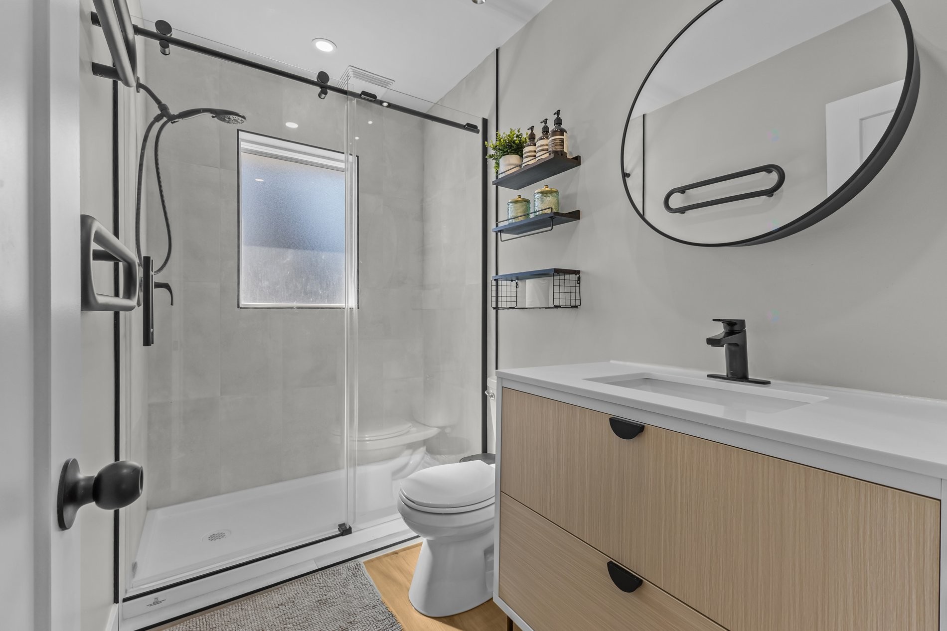 









160


Hampshire Road

,
Beaconsfield,




QC
H9W3N3

