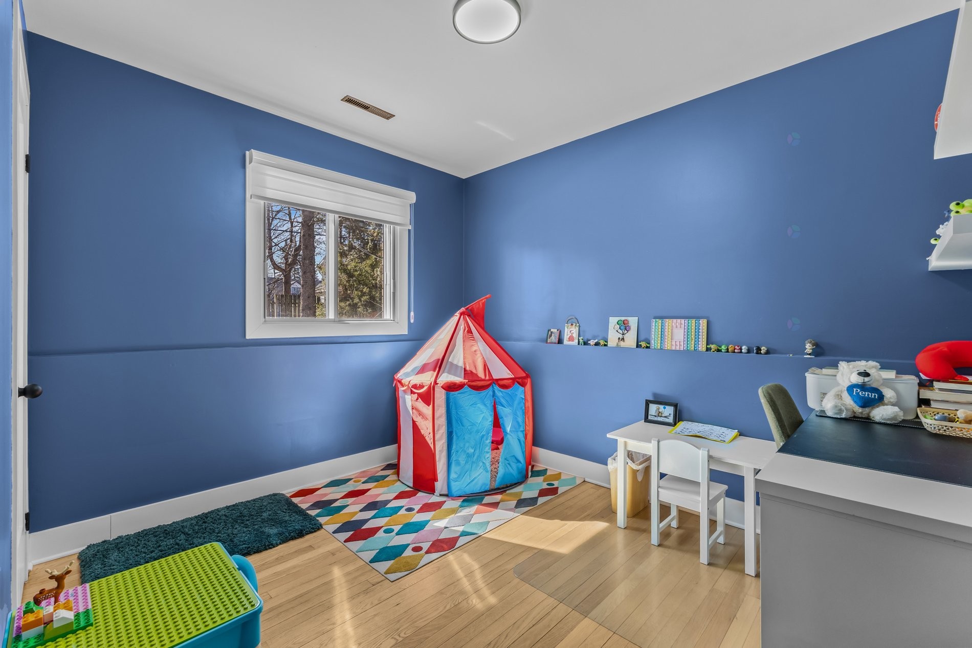 









160


Hampshire Road

,
Beaconsfield,




QC
H9W3N3

