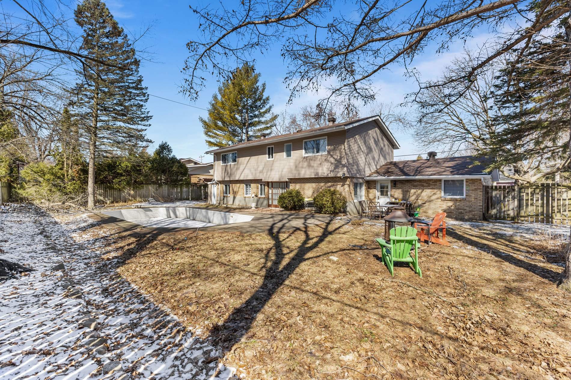 









160


Hampshire Road

,
Beaconsfield,




QC
H9W3N3

