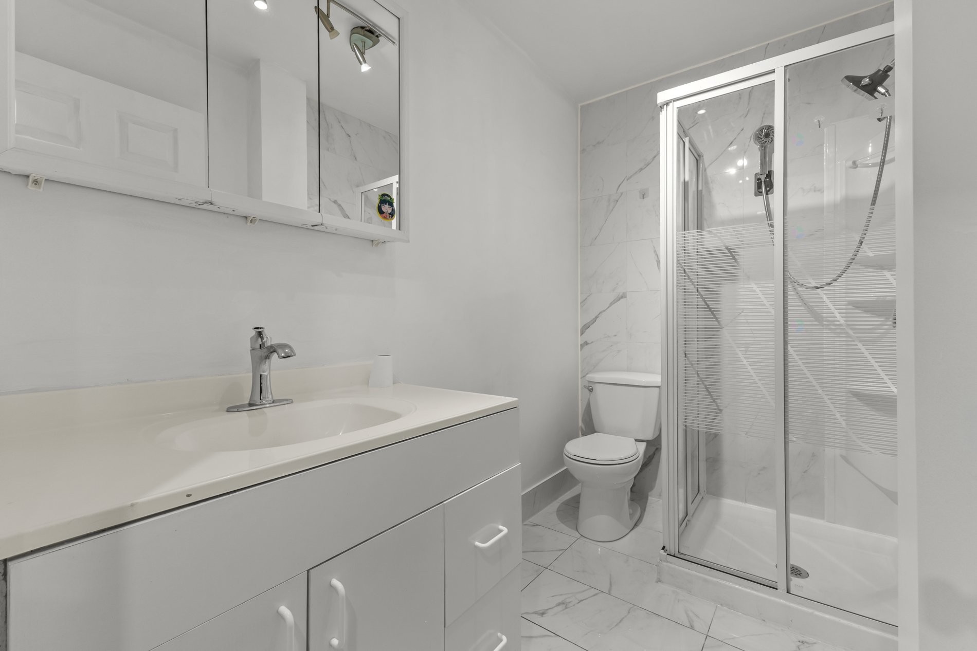 









1956


Rue De Villiers

,
Montréal (Le Sud-Ouest),




QC
H4E1L3

