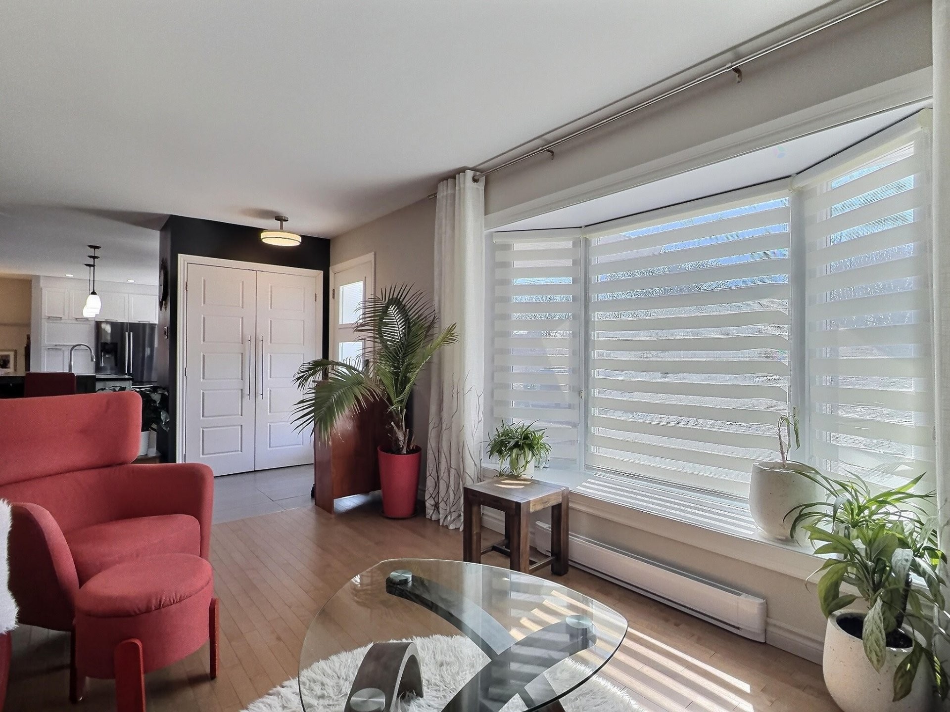 









212


Rue Tétreault

,
Trois-Rivières,




QC
G8T4V2

