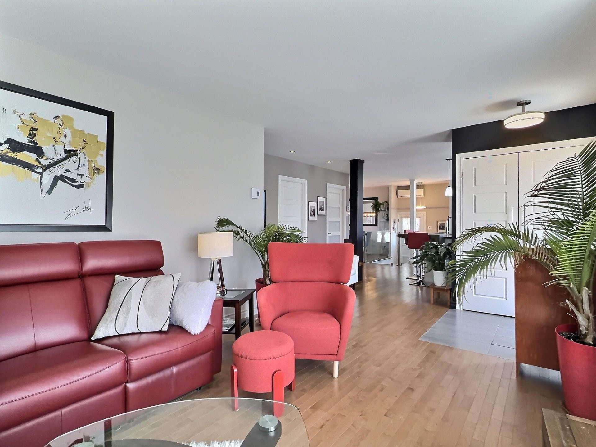 









212


Rue Tétreault

,
Trois-Rivières,




QC
G8T4V2

