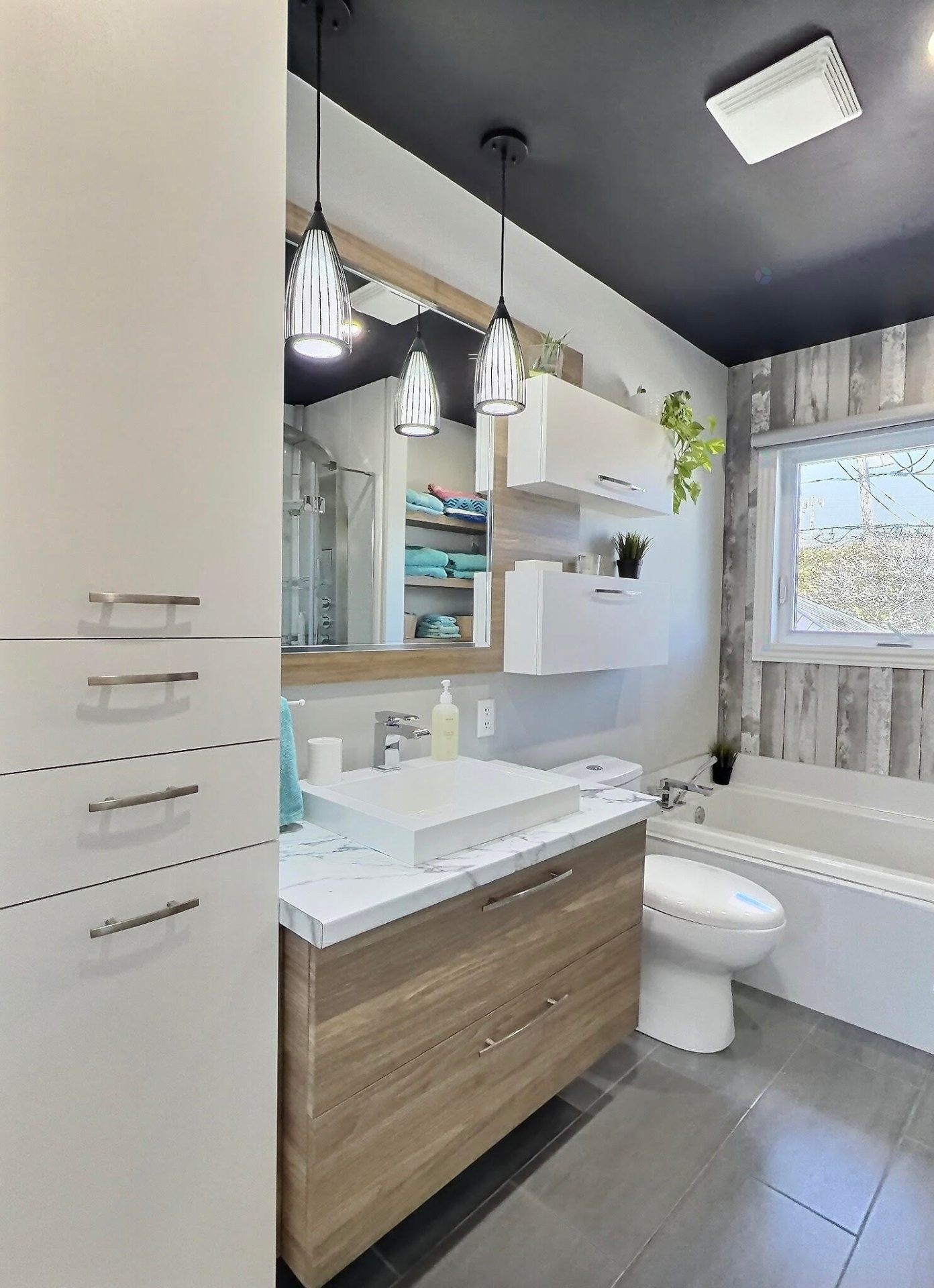 









212


Rue Tétreault

,
Trois-Rivières,




QC
G8T4V2

