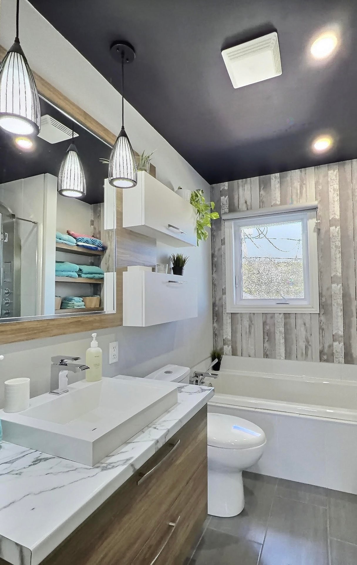 









212


Rue Tétreault

,
Trois-Rivières,




QC
G8T4V2

