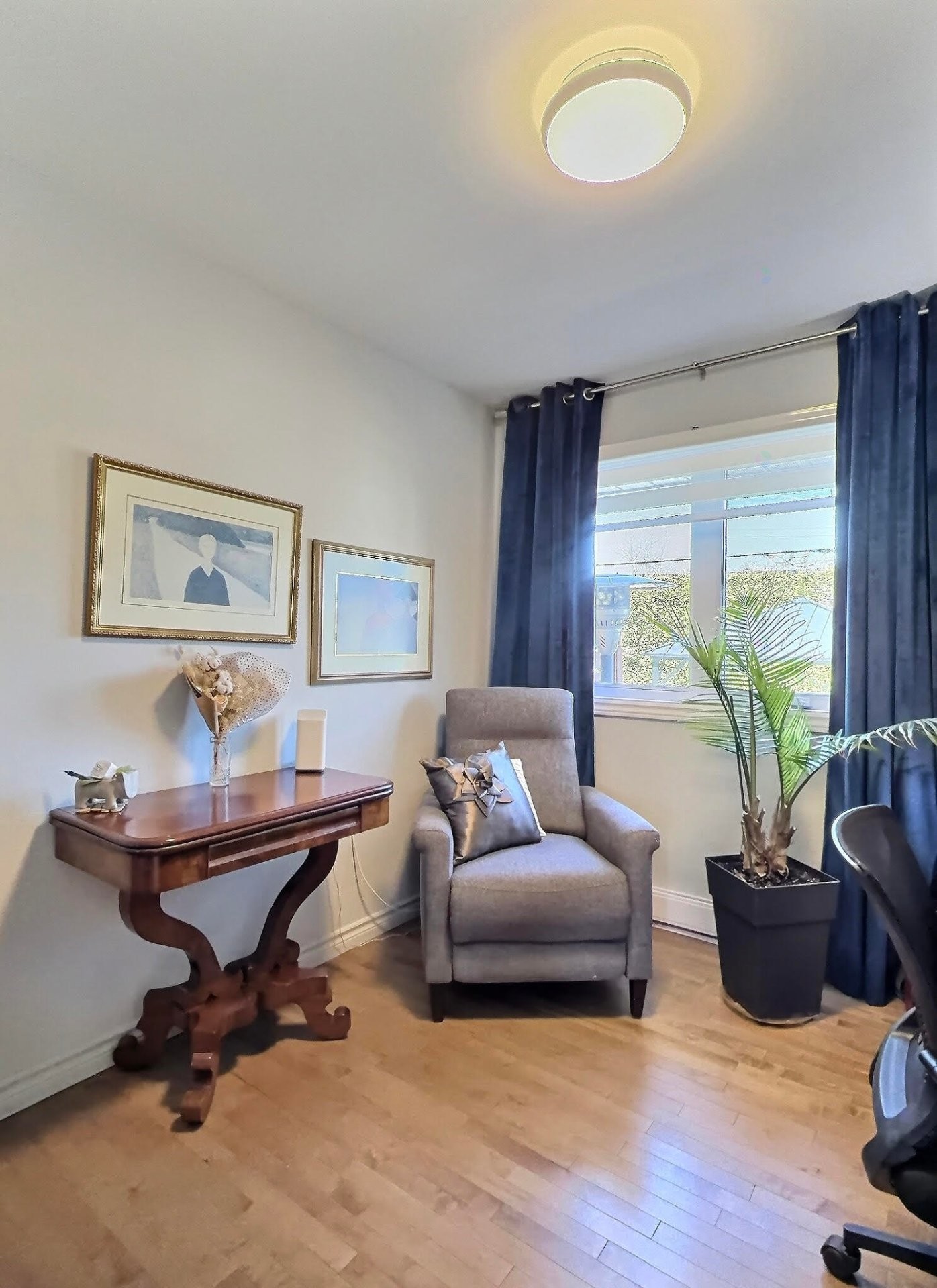 









212


Rue Tétreault

,
Trois-Rivières,




QC
G8T4V2

