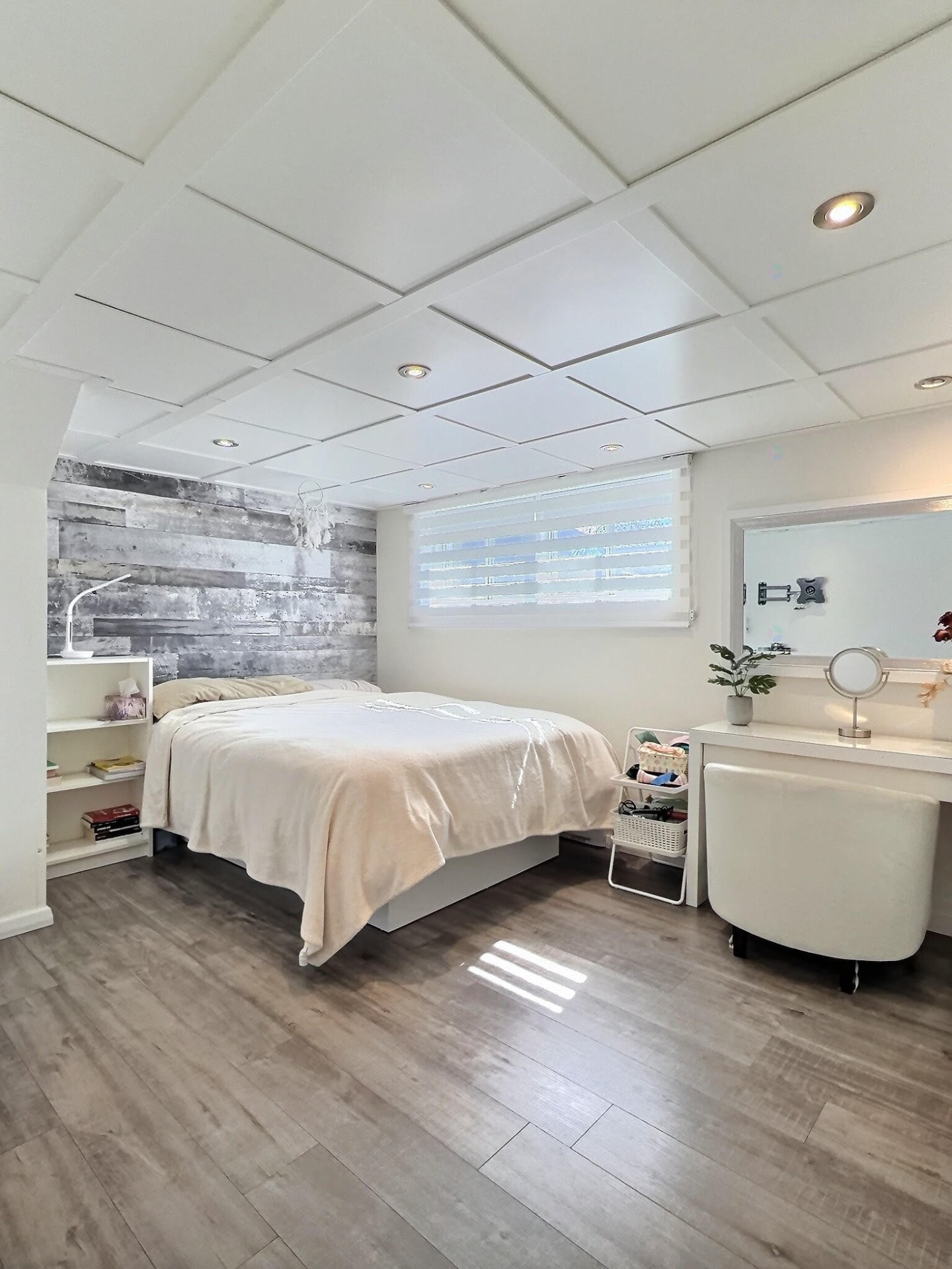 









212


Rue Tétreault

,
Trois-Rivières,




QC
G8T4V2

