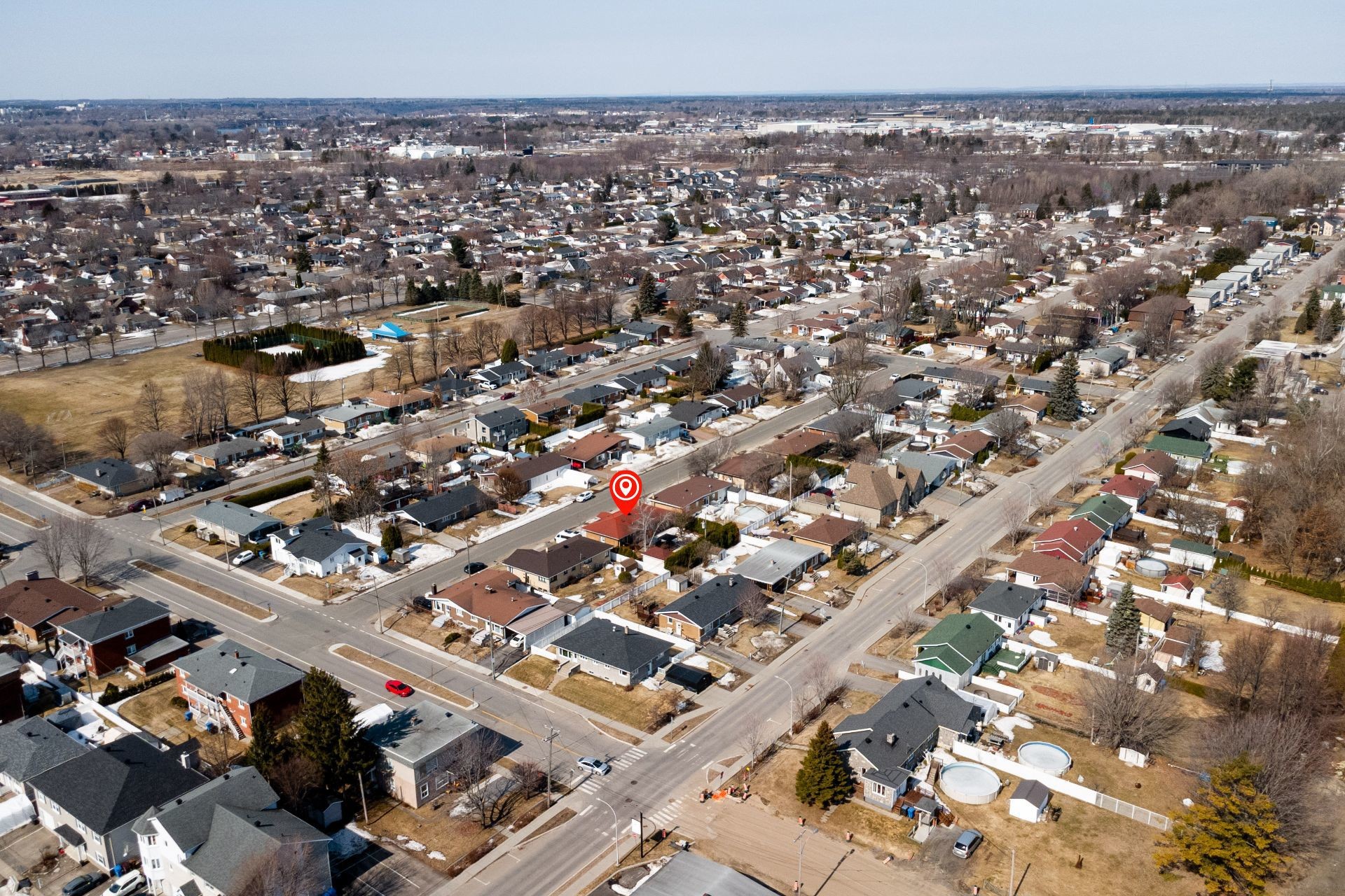 









212


Rue Tétreault

,
Trois-Rivières,




QC
G8T4V2

