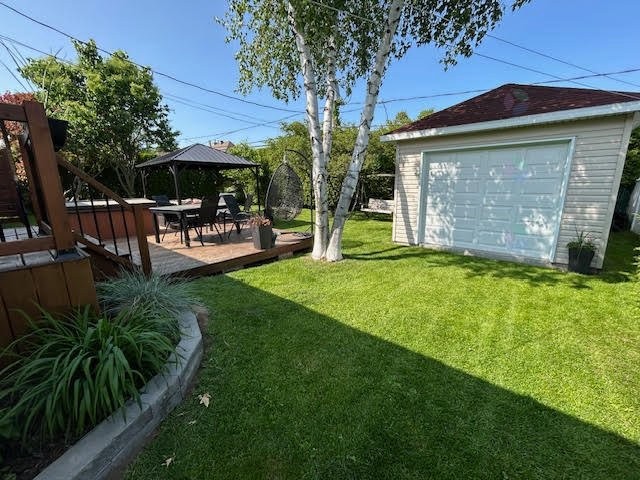 









212


Rue Tétreault

,
Trois-Rivières,




QC
G8T4V2

