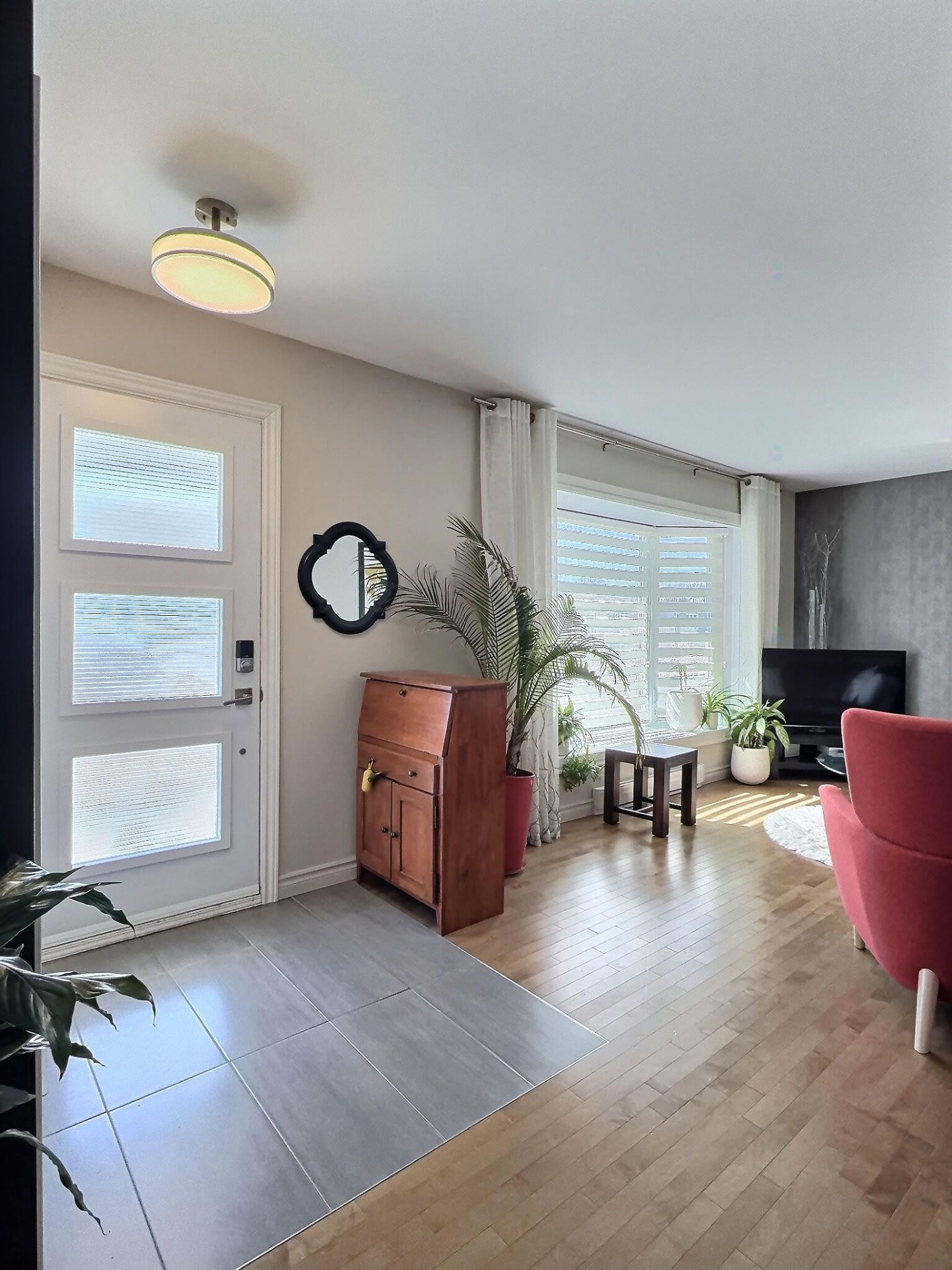 









212


Rue Tétreault

,
Trois-Rivières,




QC
G8T4V2


