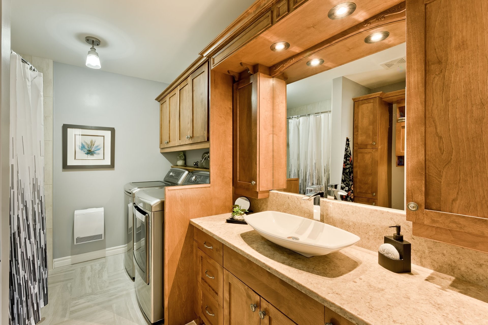 









677


12e Avenue N.

, 1201A,
Sherbrooke (Fleurimont),




QC
J1E4L8

