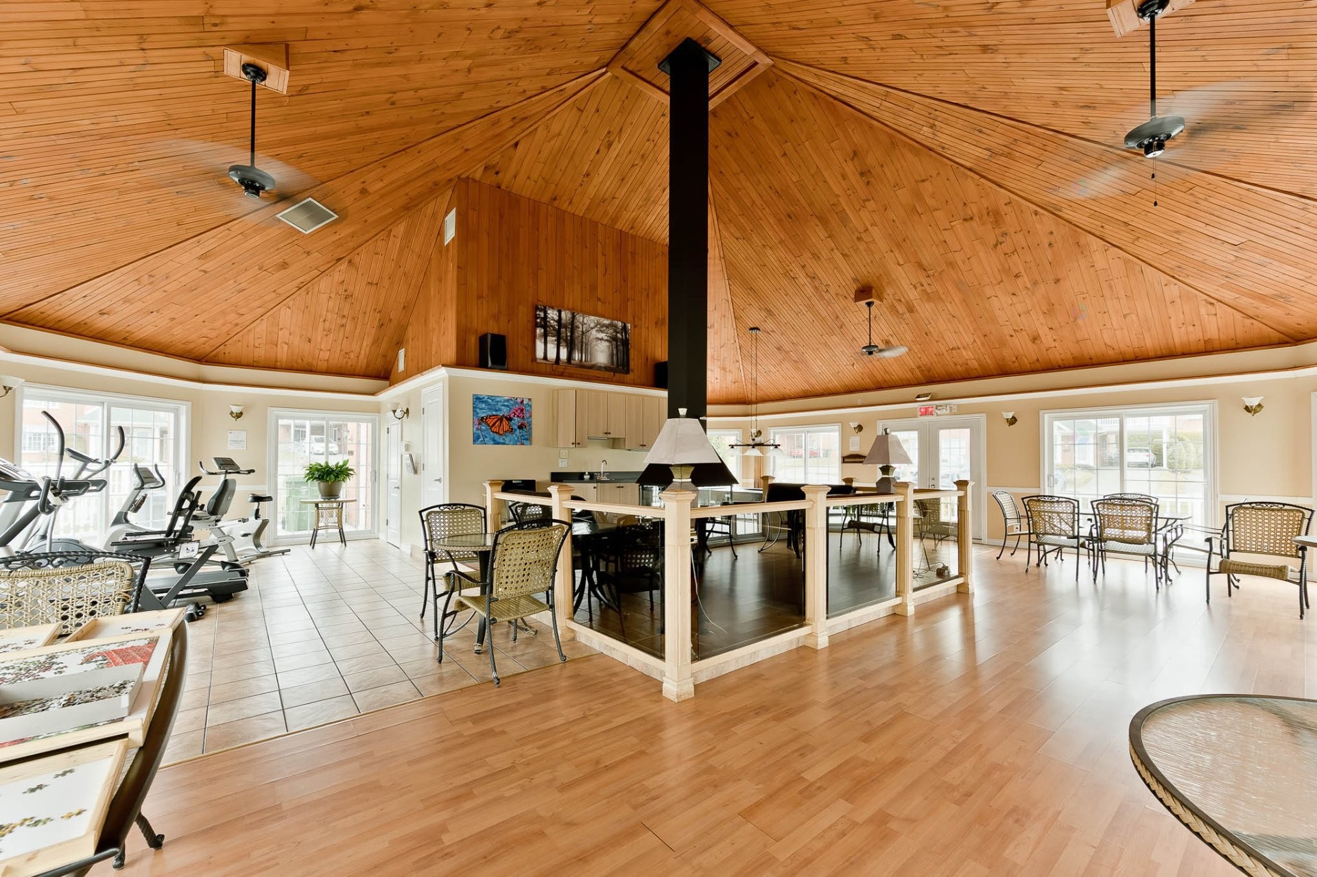 









677


12e Avenue N.

, 1201A,
Sherbrooke (Fleurimont),




QC
J1E4L8

