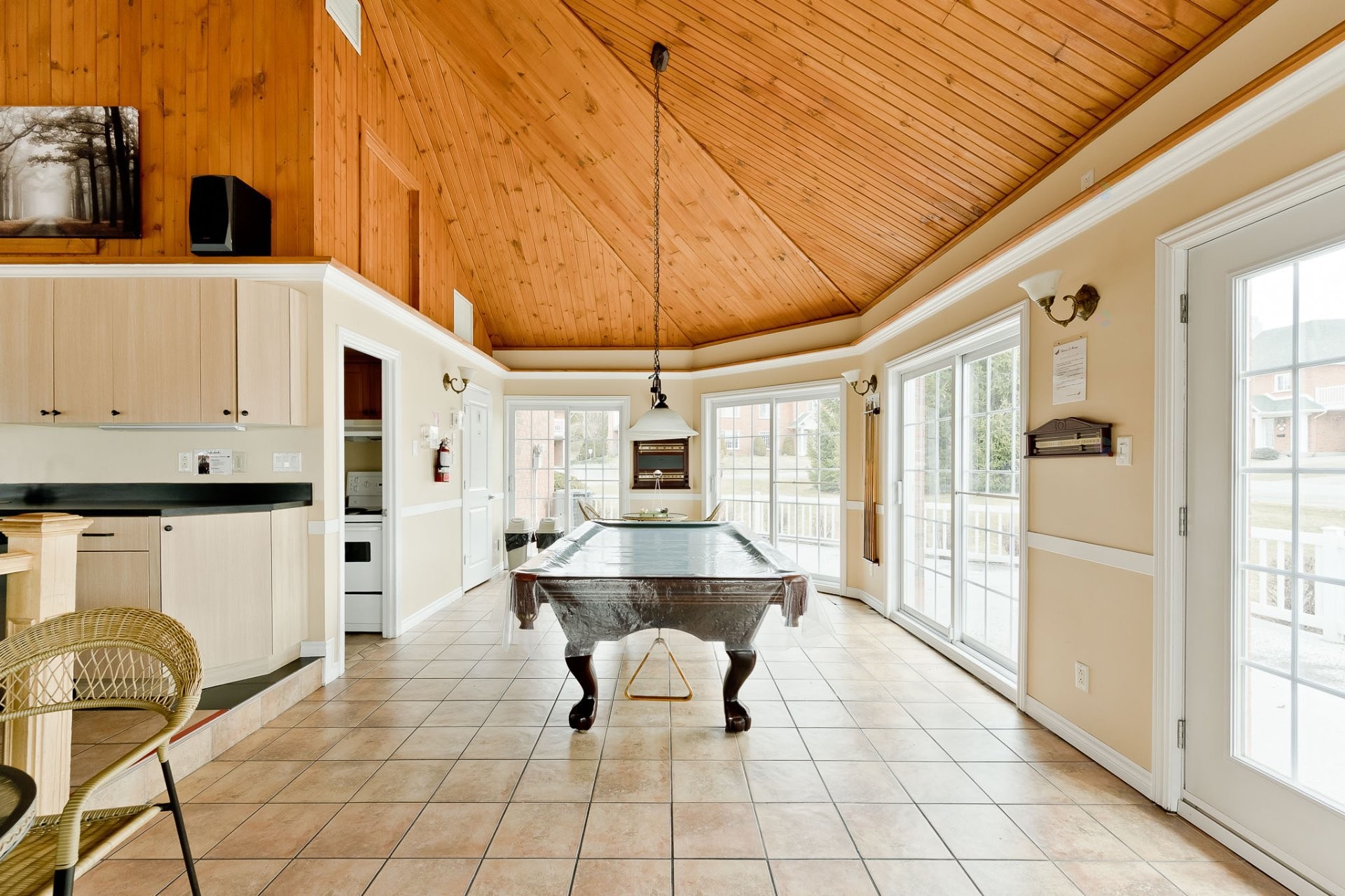 









677


12e Avenue N.

, 1201A,
Sherbrooke (Fleurimont),




QC
J1E4L8

