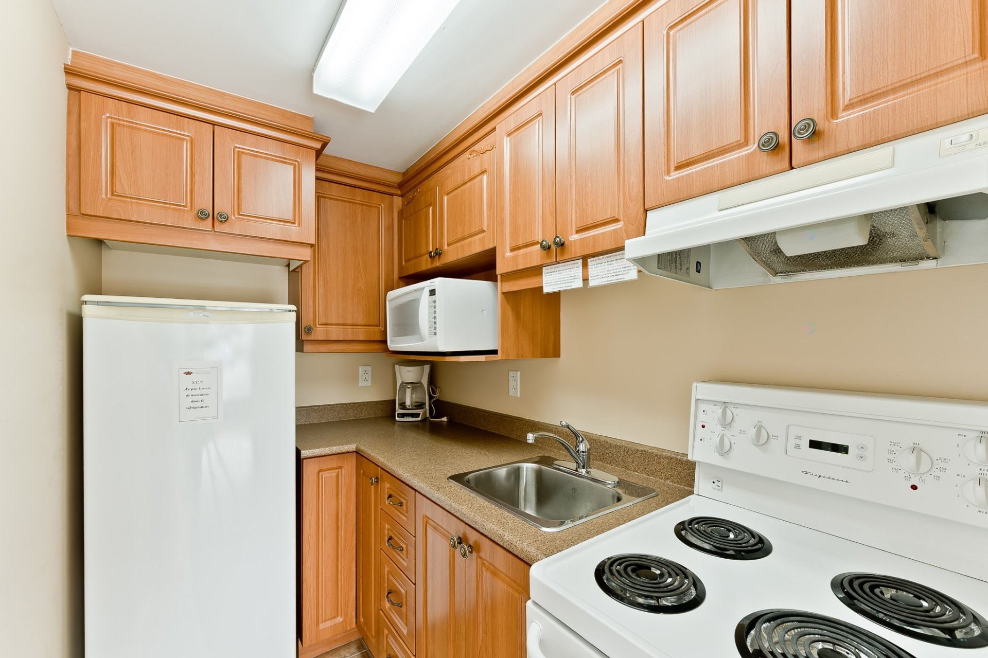 









677


12e Avenue N.

, 1201A,
Sherbrooke (Fleurimont),




QC
J1E4L8

