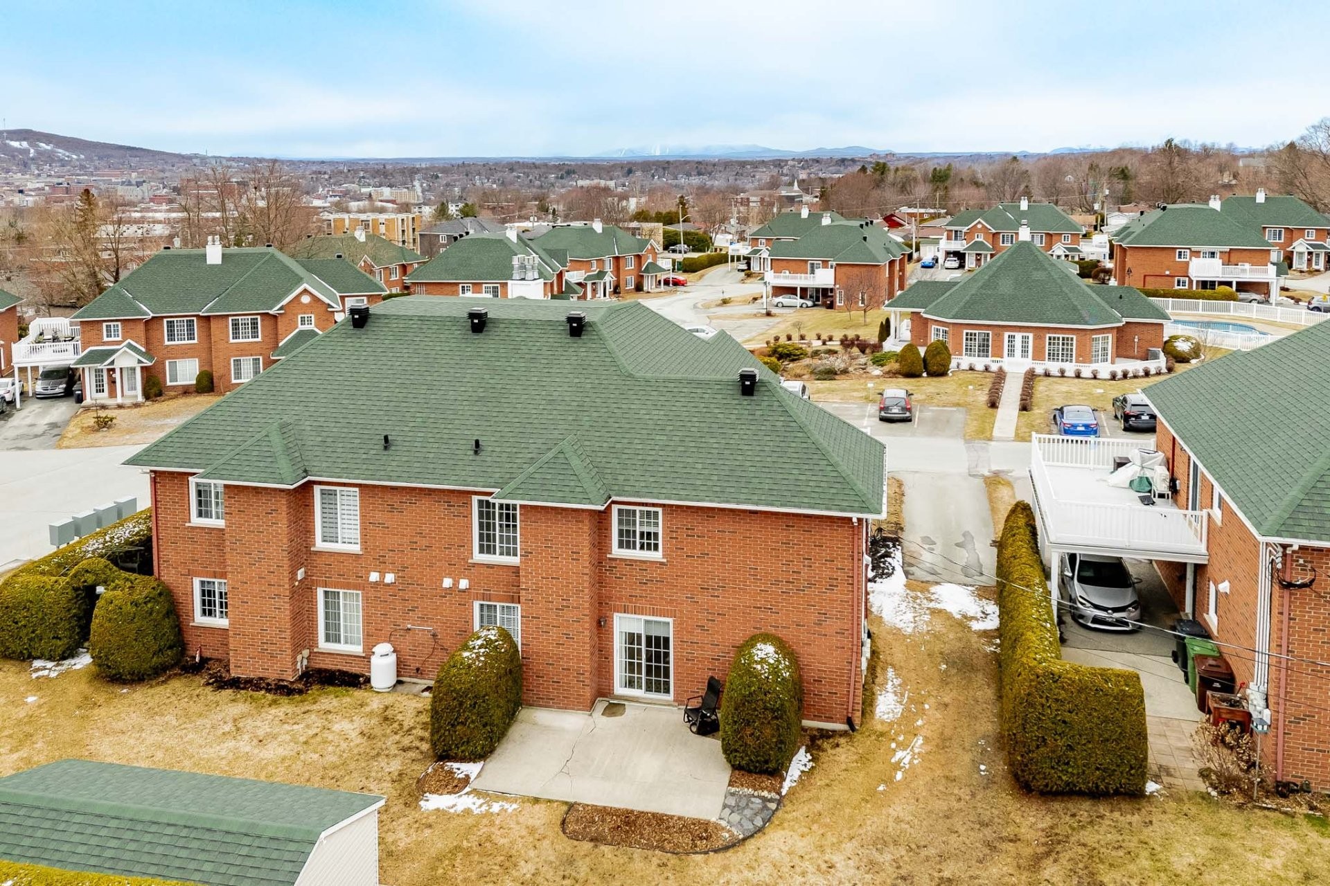 









677


12e Avenue N.

, 1201A,
Sherbrooke (Fleurimont),




QC
J1E4L8

